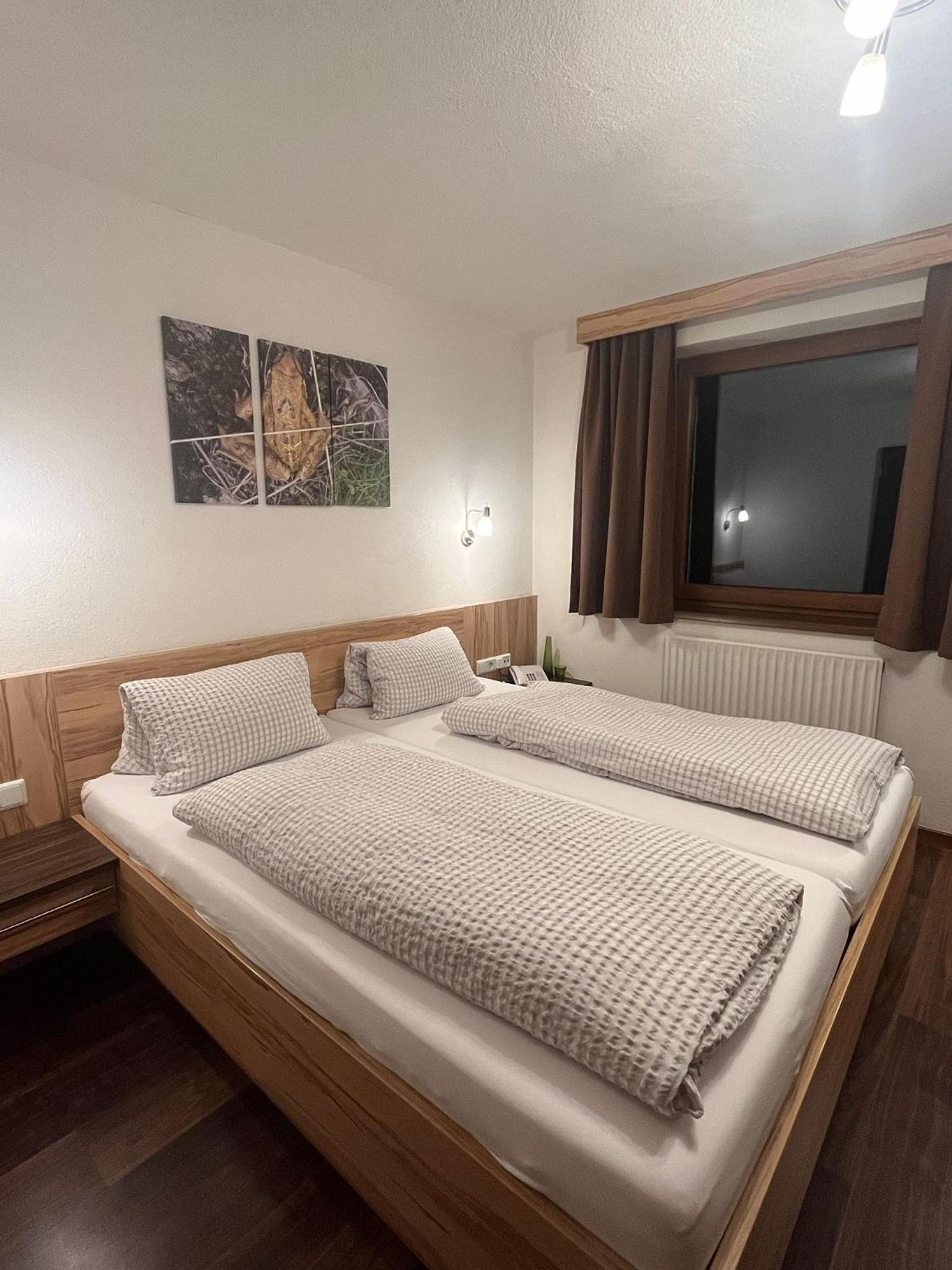 Standard Double Room photo 2