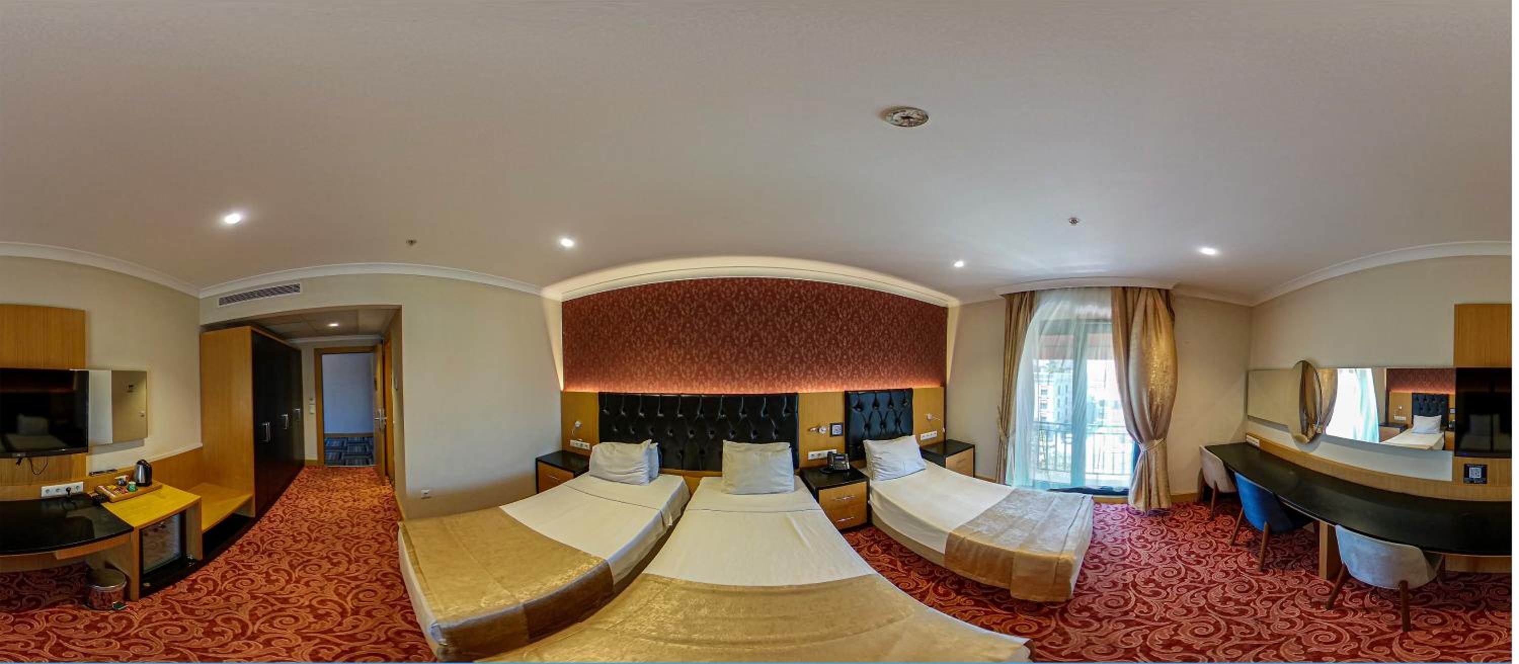 Triple Room with City View photo 1