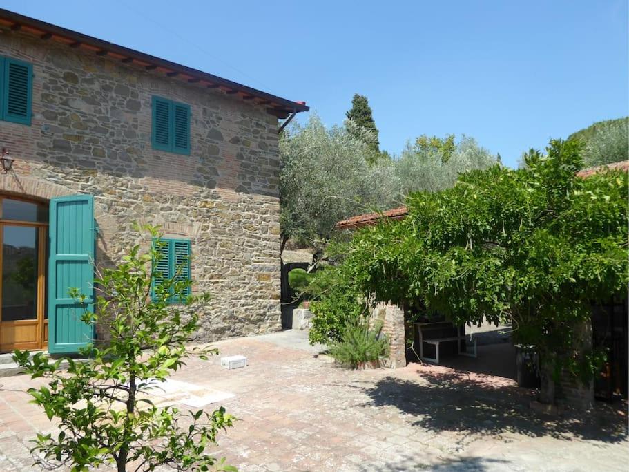 Villa photo 3