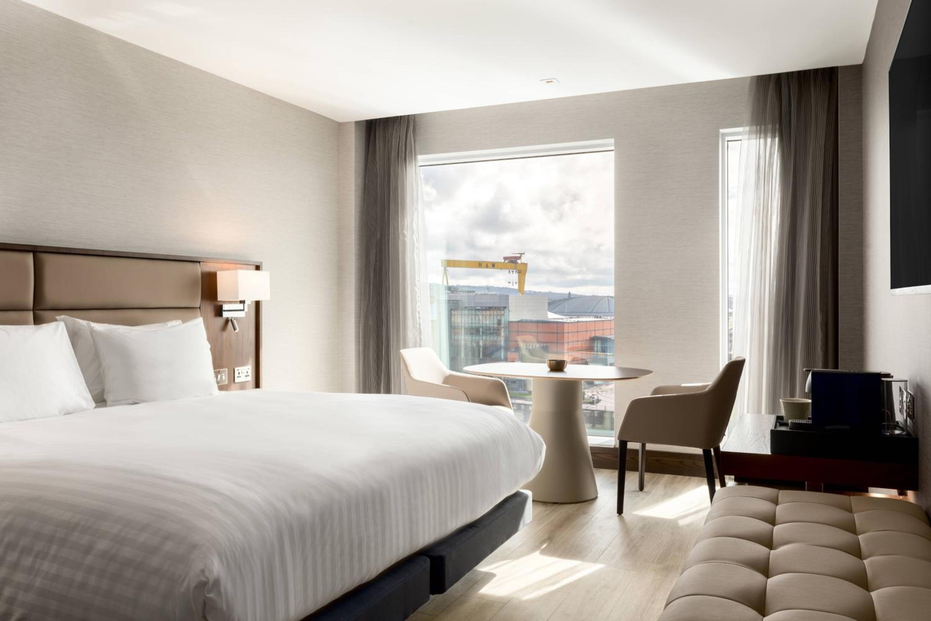 Superior King Room photo 1