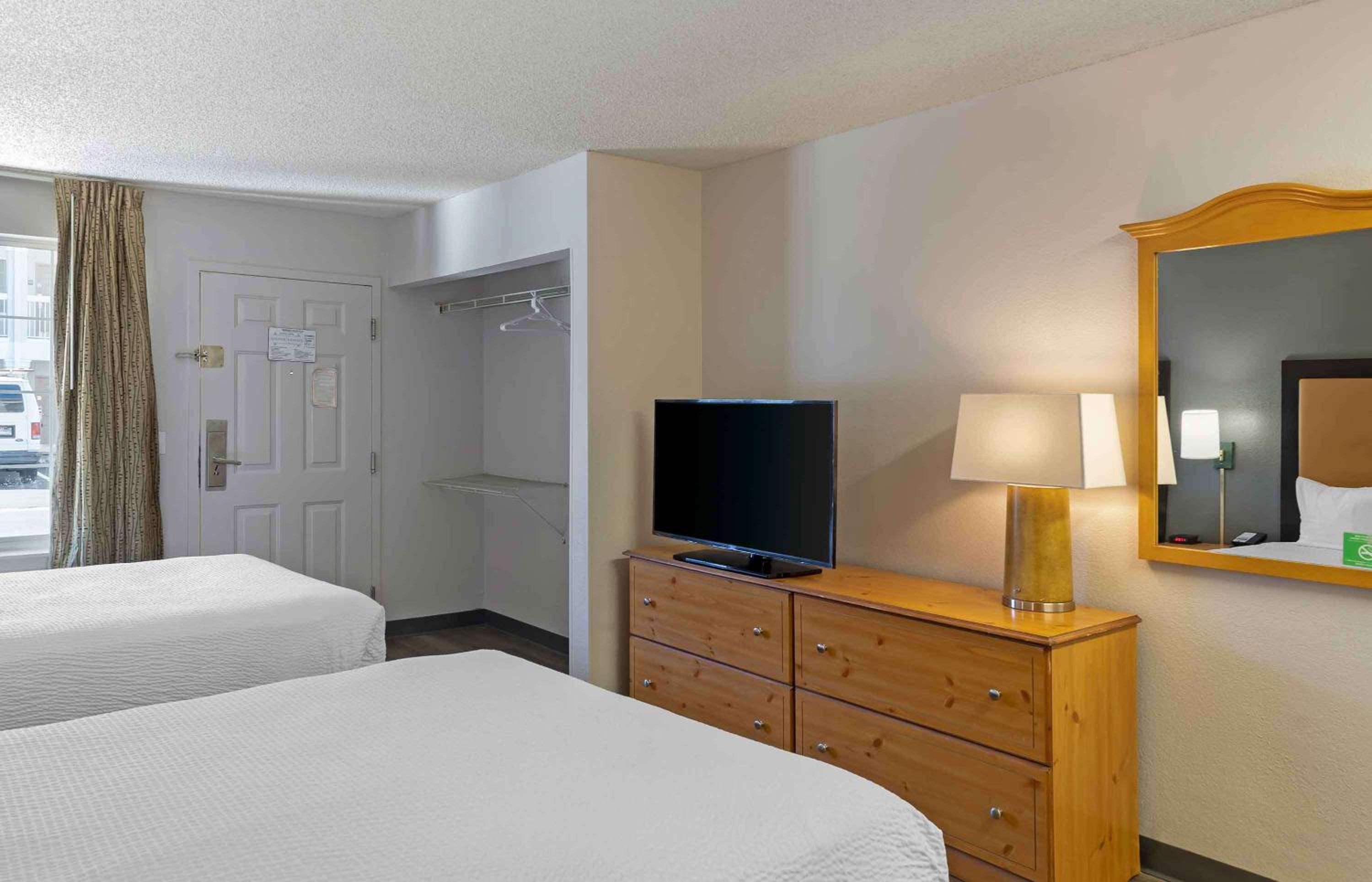 Studio with 2 Double Beds - Non-Smoking - Photo 3