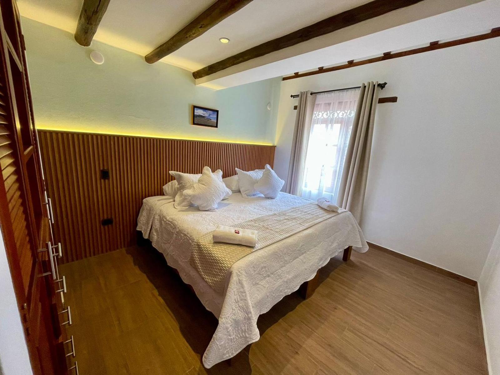Suite with Spa Bath photo 1
