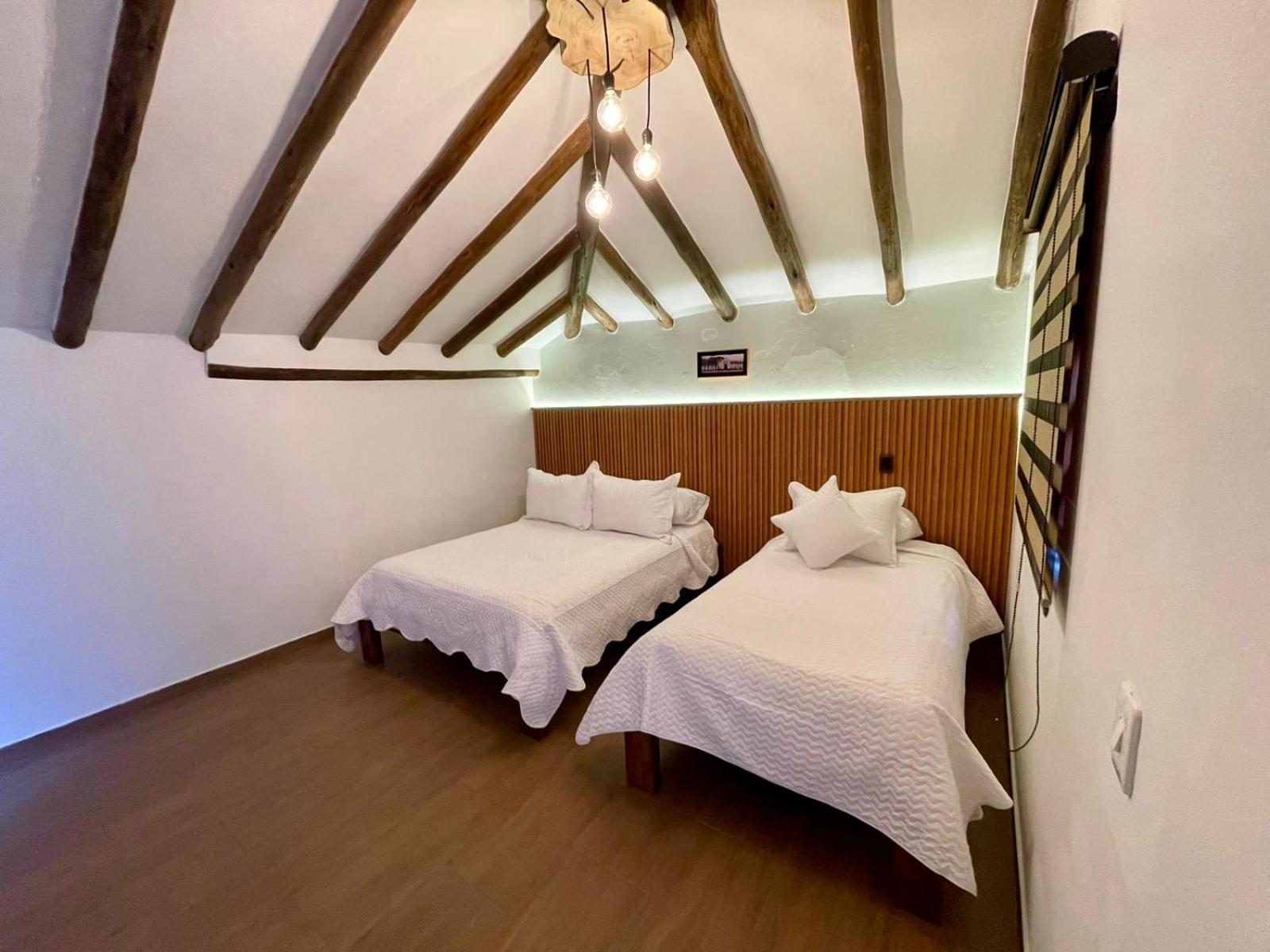 Triple Room with Balcony photo 1