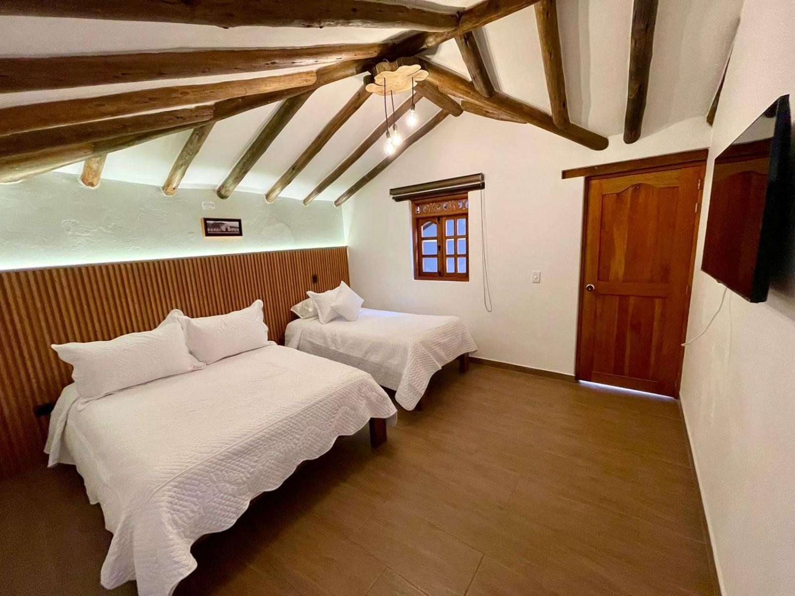 Triple Room with Balcony photo 3