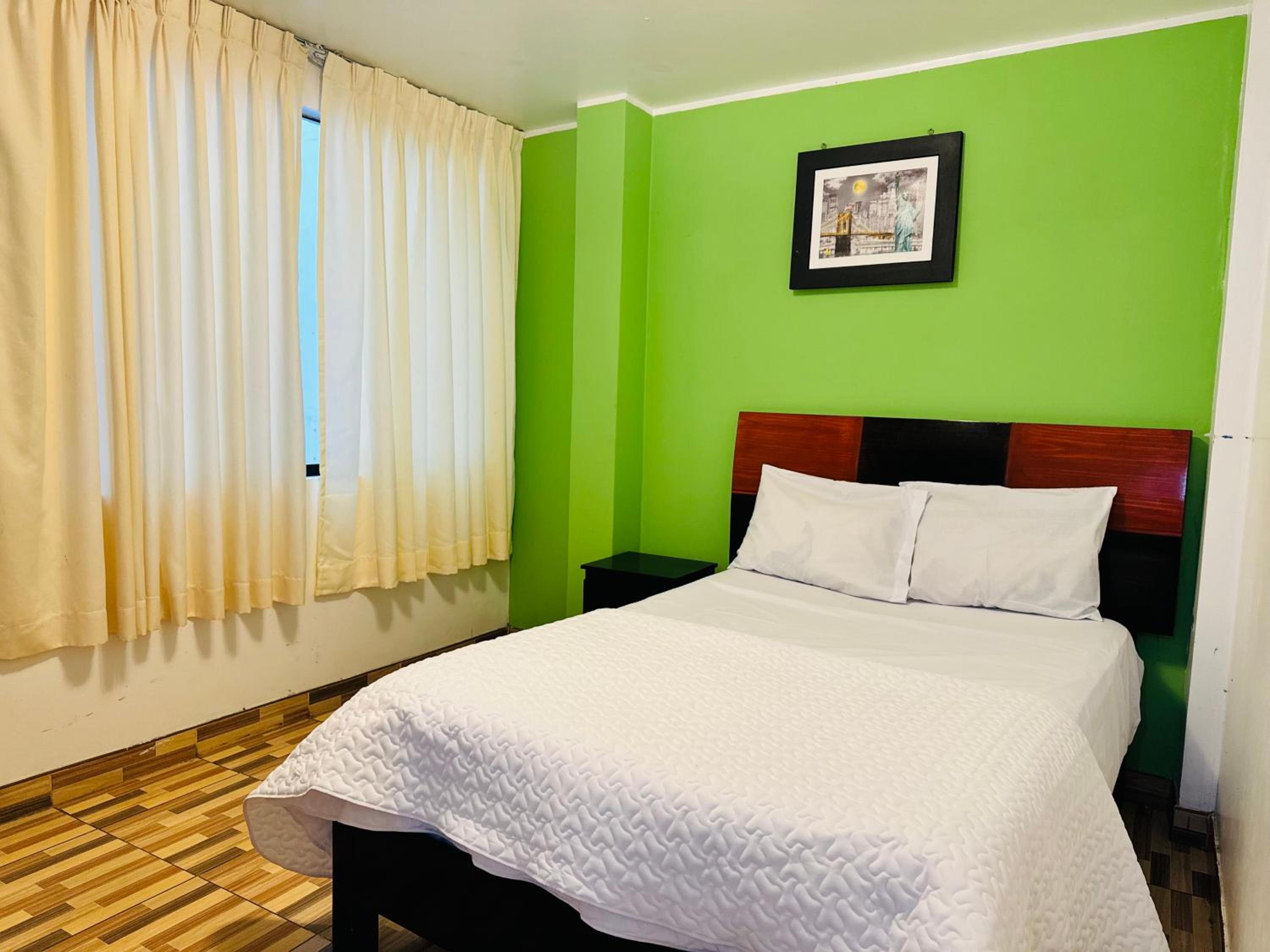 Deluxe Queen Room photo 2