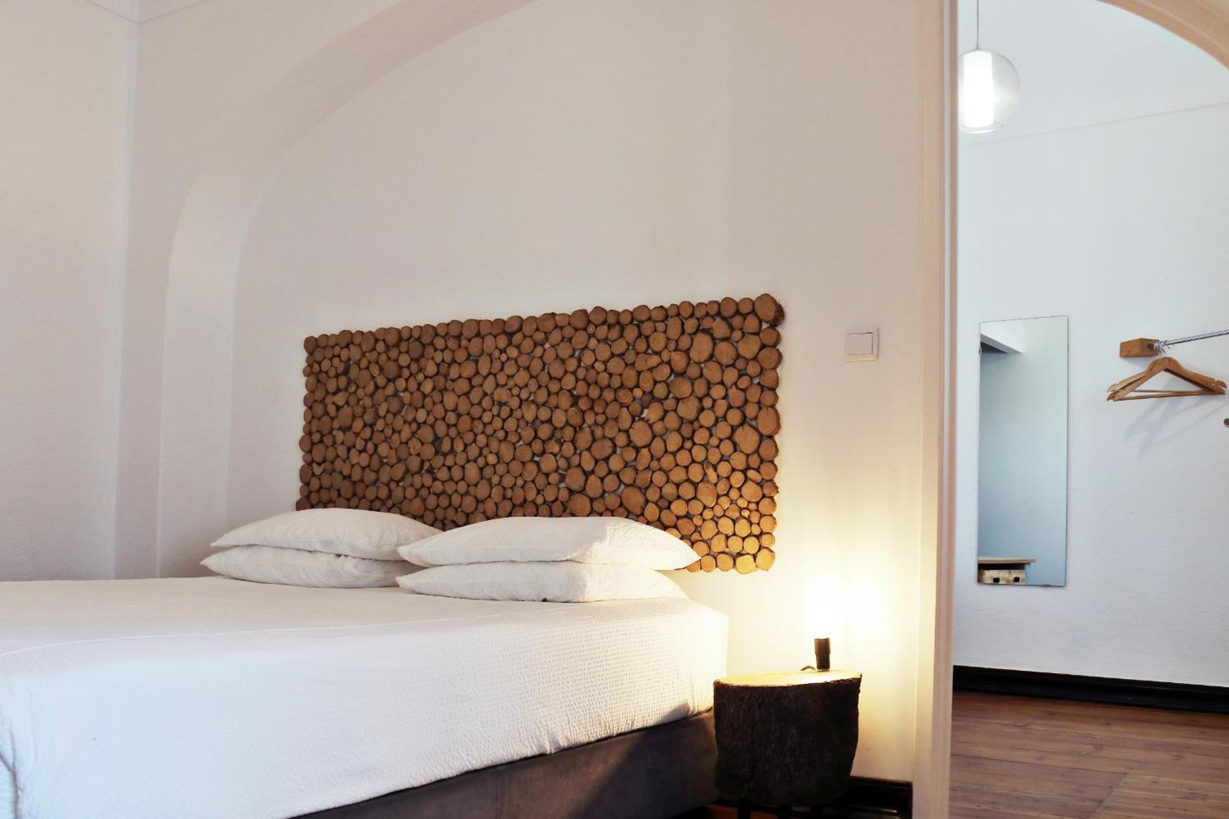 Double Room with Private Bathroom - Photo 2