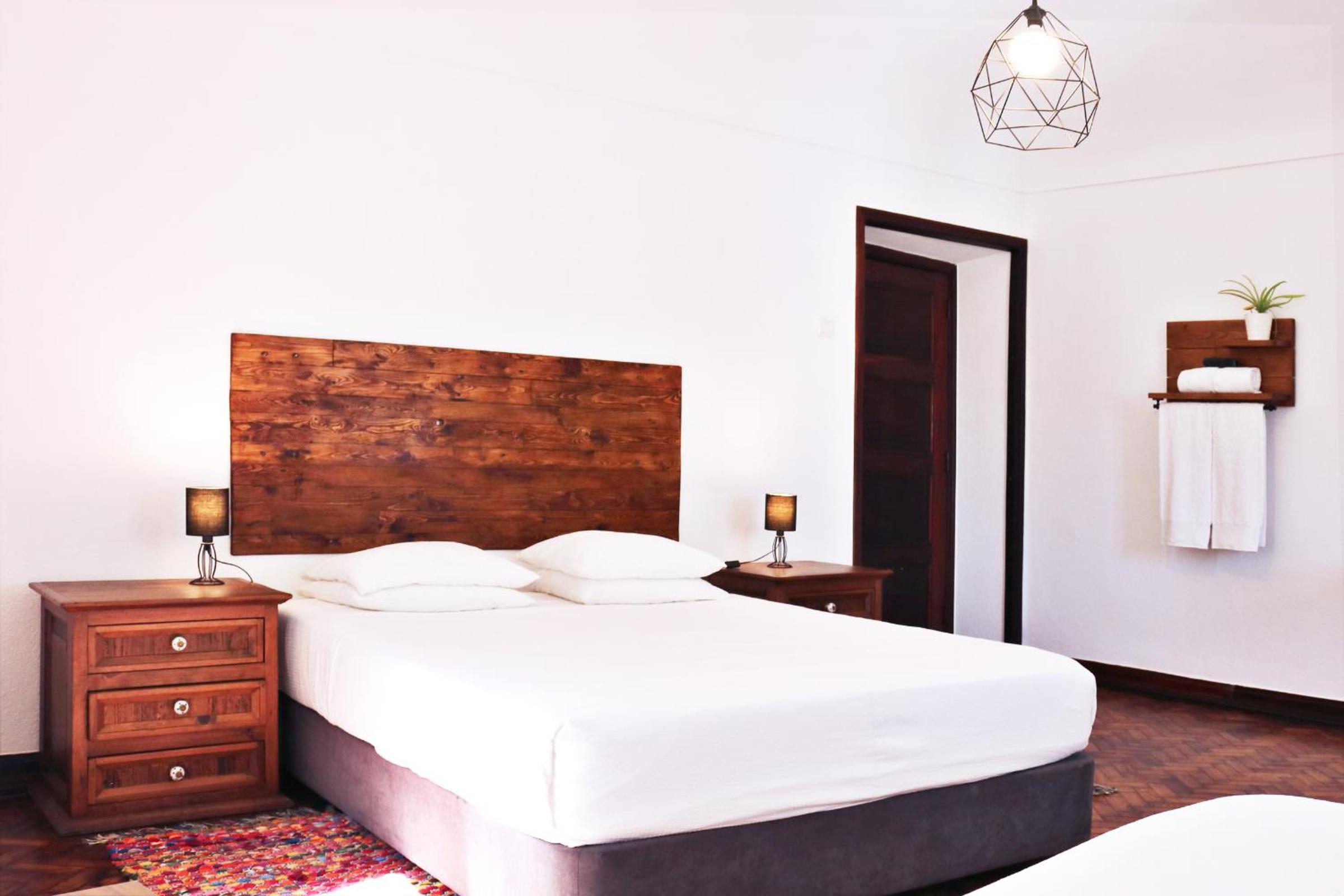 Double Room with Shared Bathroom photo 2