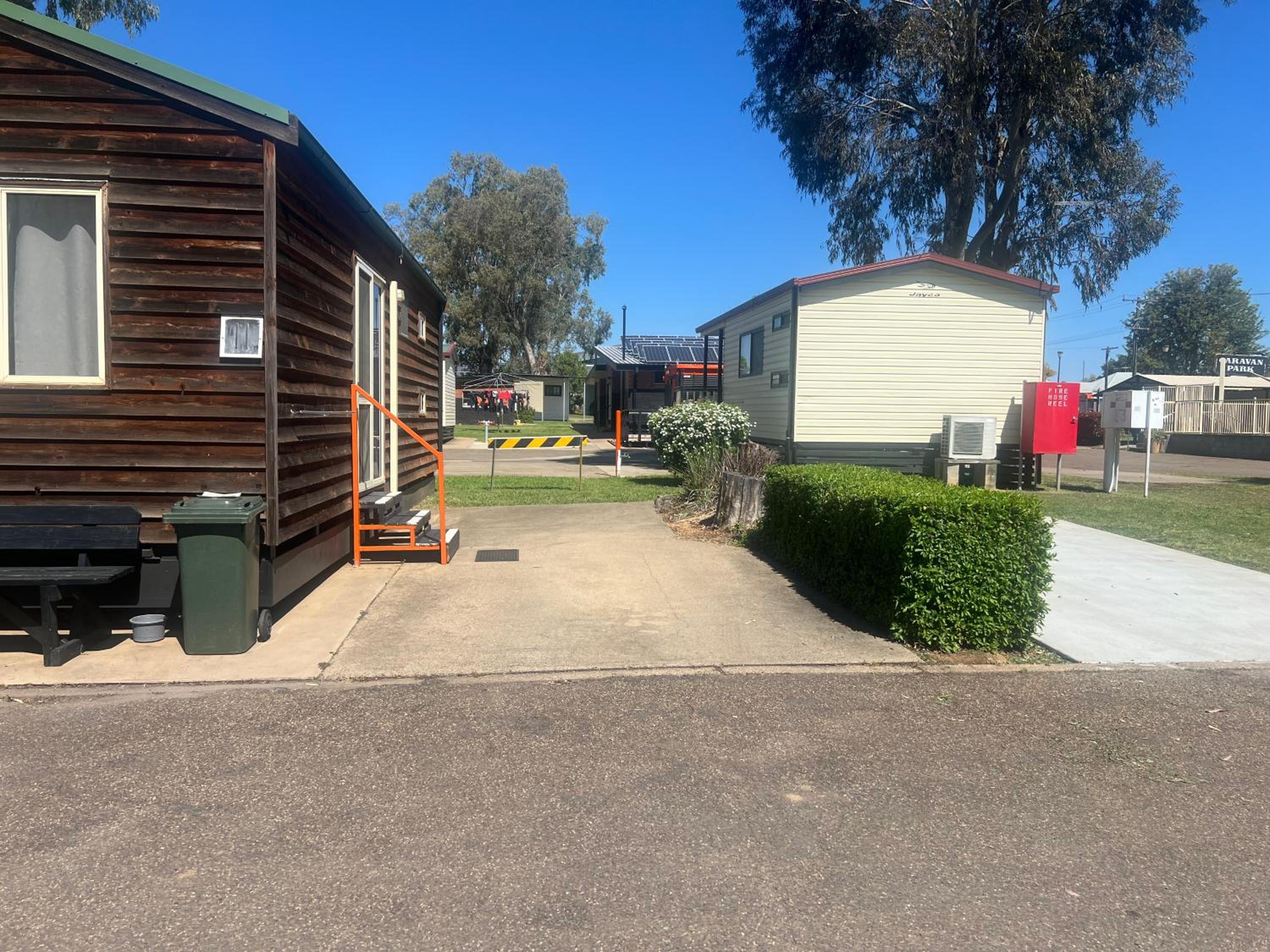 Queen Cabin photo 1