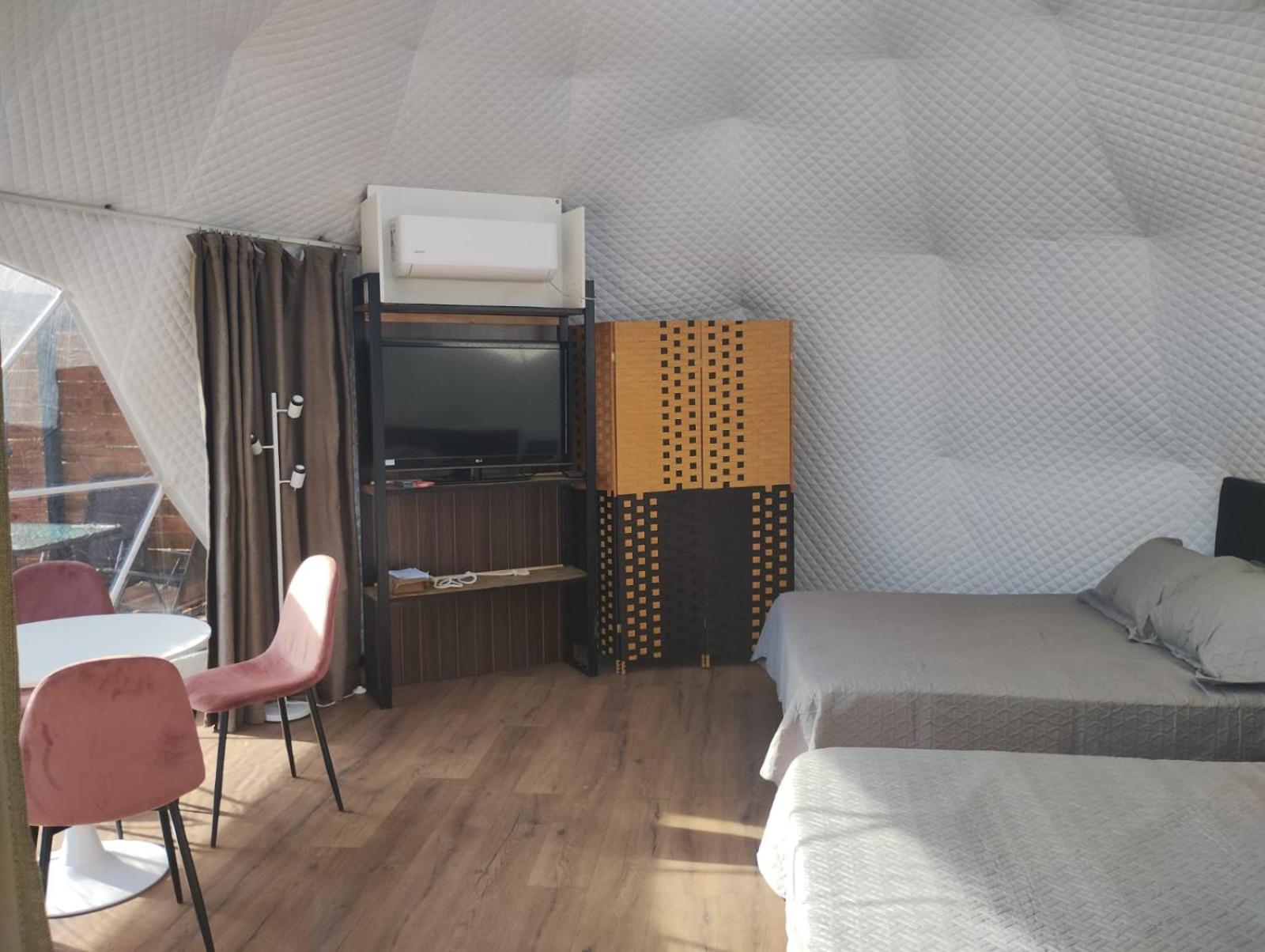 One-Bedroom Family Apartment photo 1