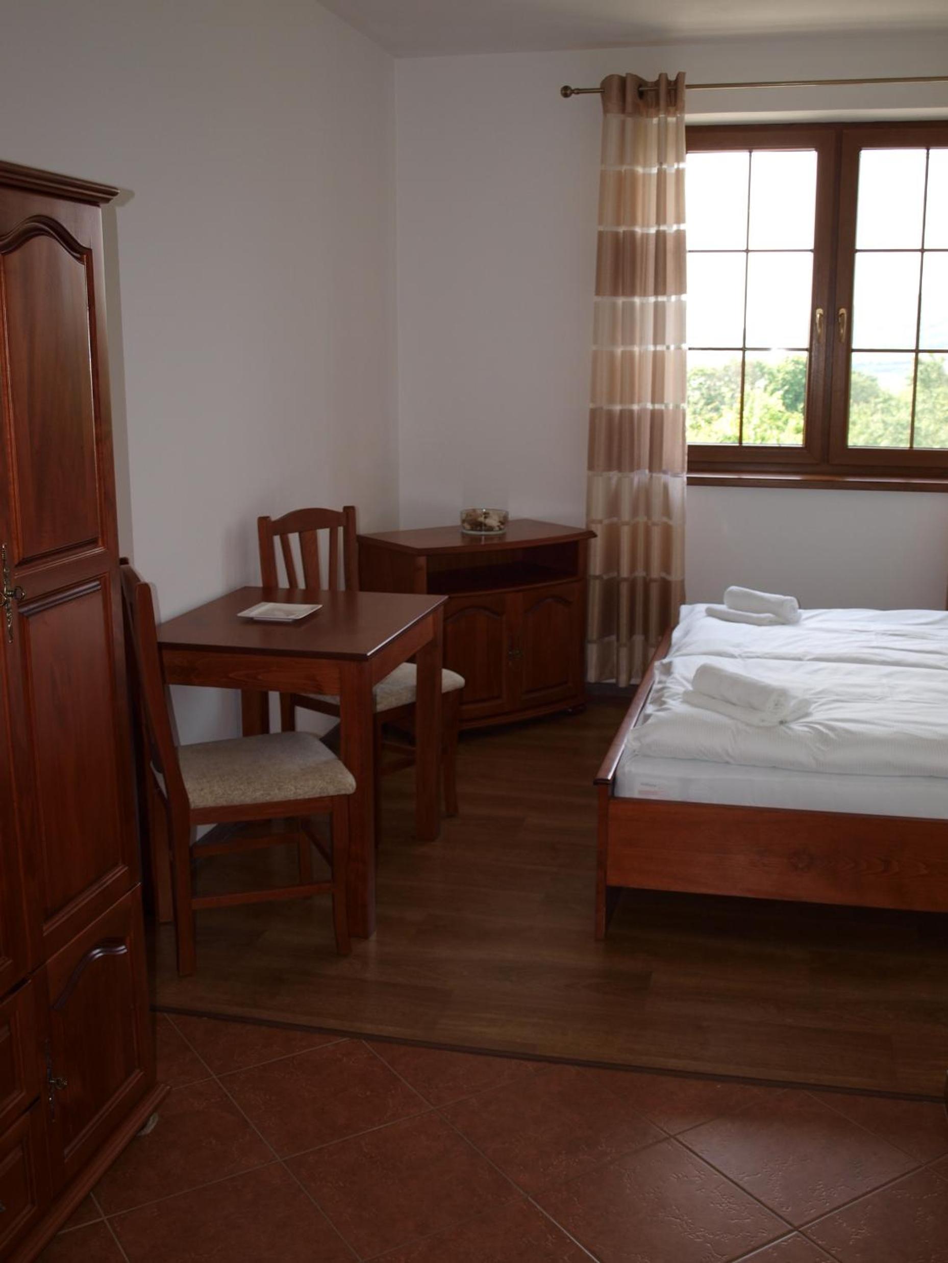 Standard Double or Twin Room photo 1