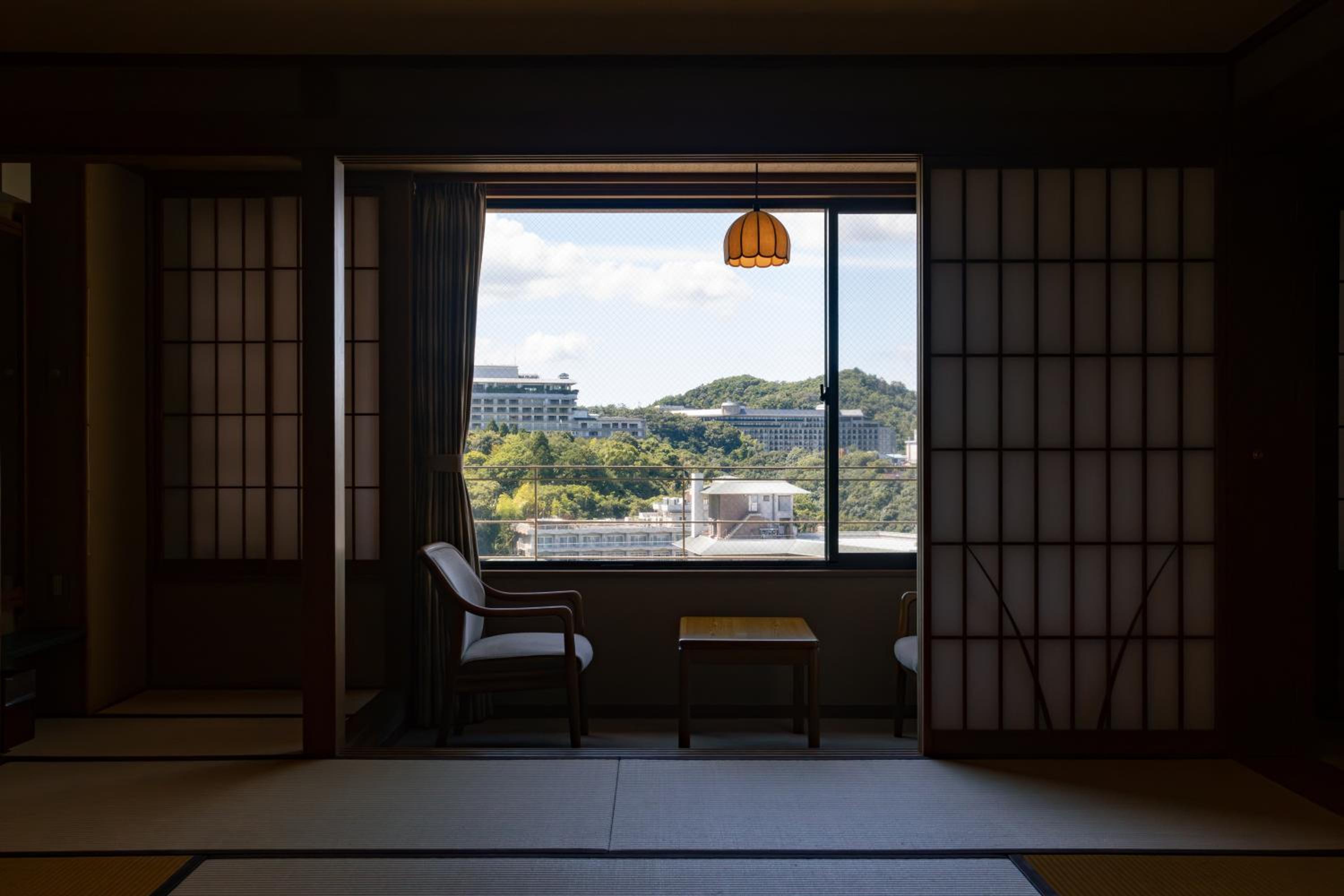 Deluxe Japanese-Style Room thumbnail 5