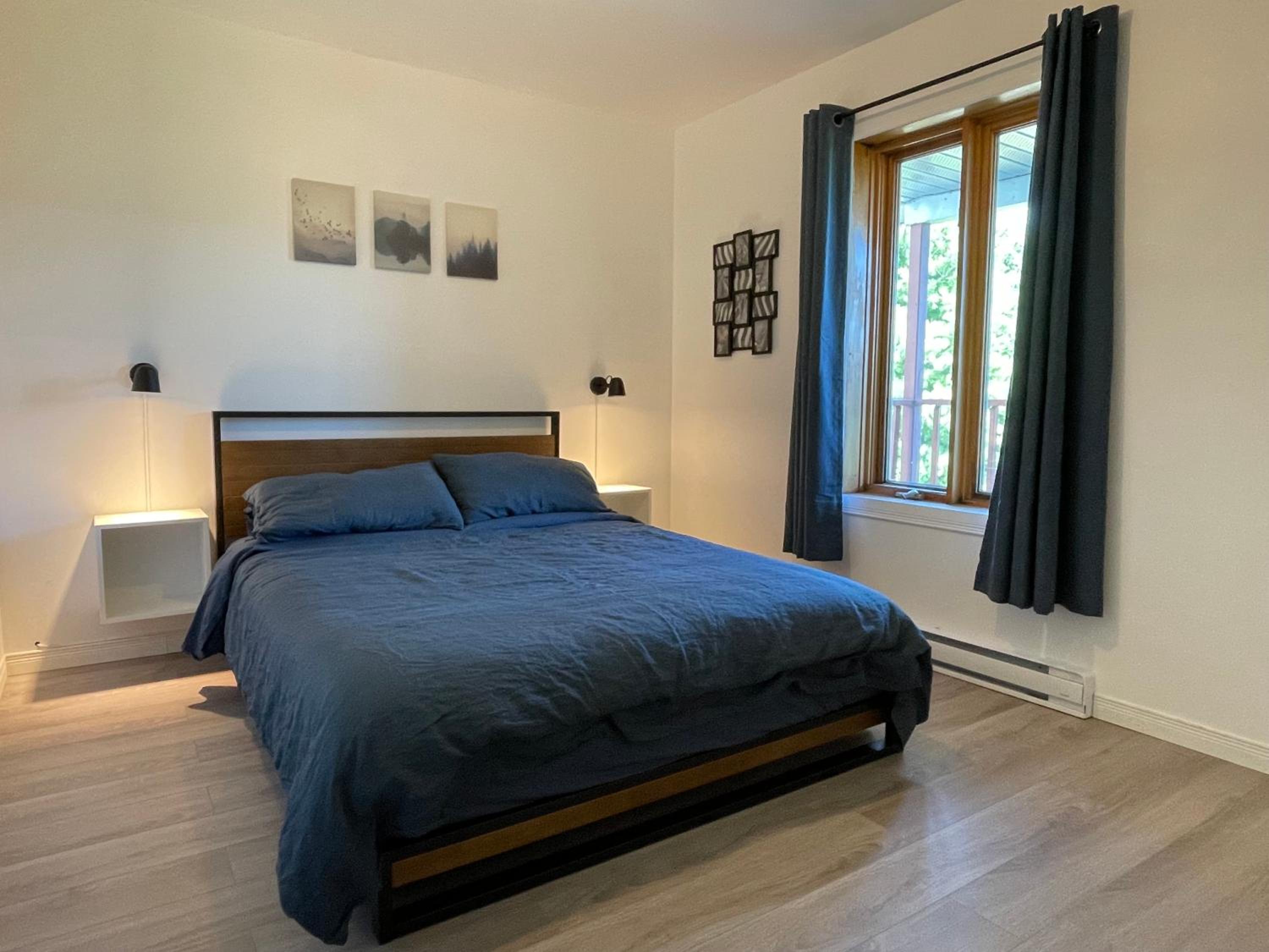 Three-Bedroom House photo 1