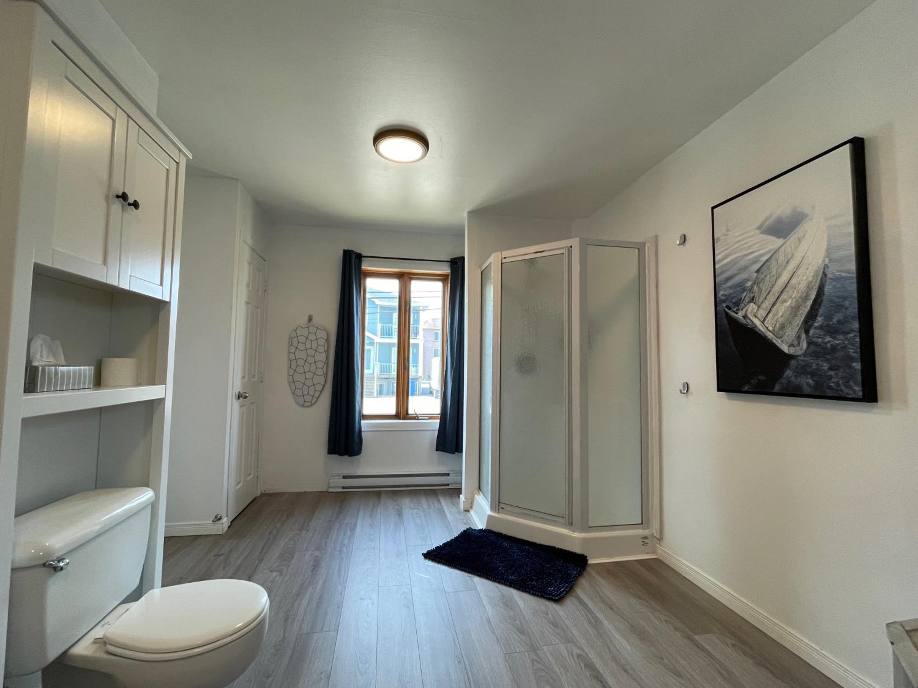 Three-Bedroom House photo 2
