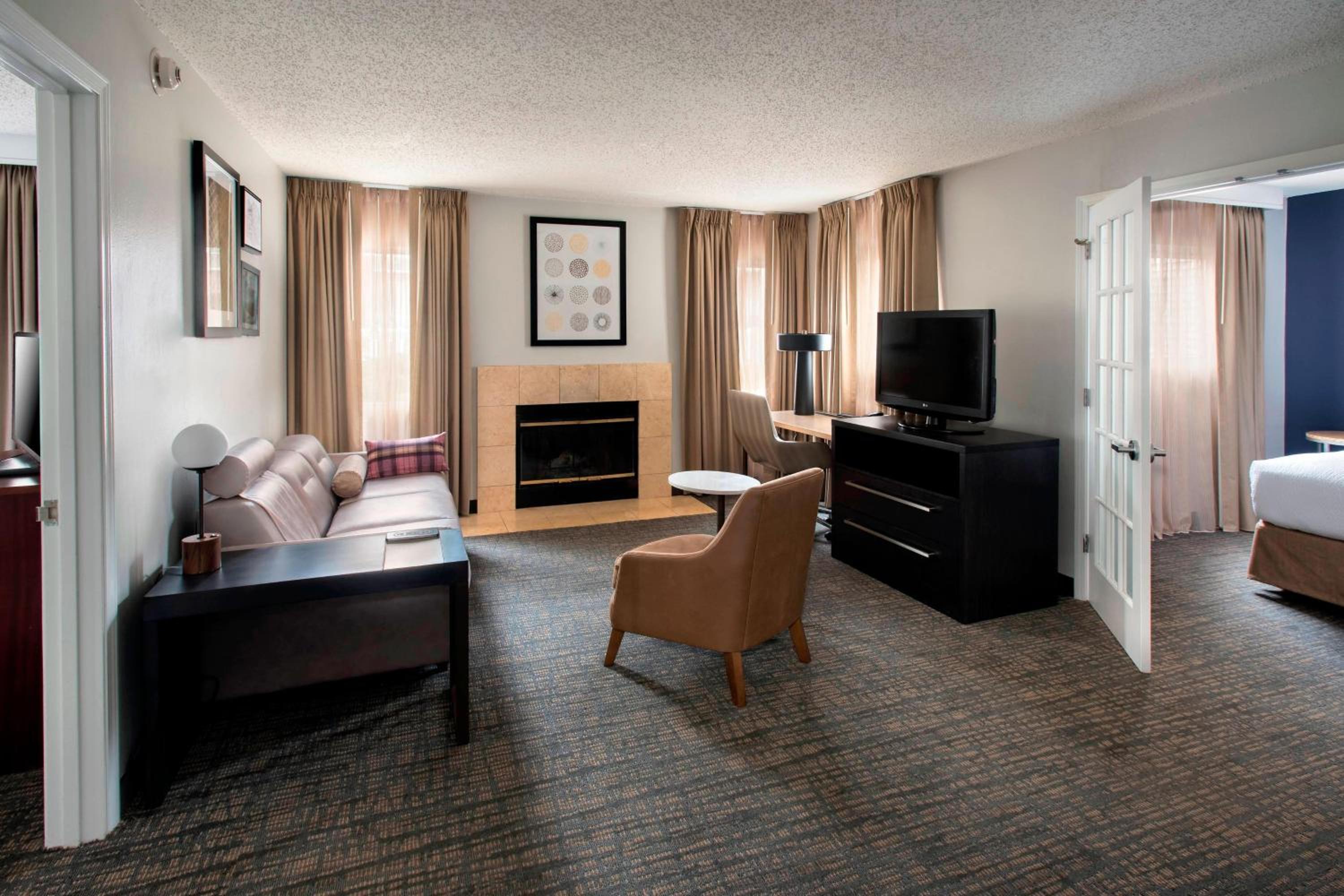 Two-Bedroom Suite - Photo 1