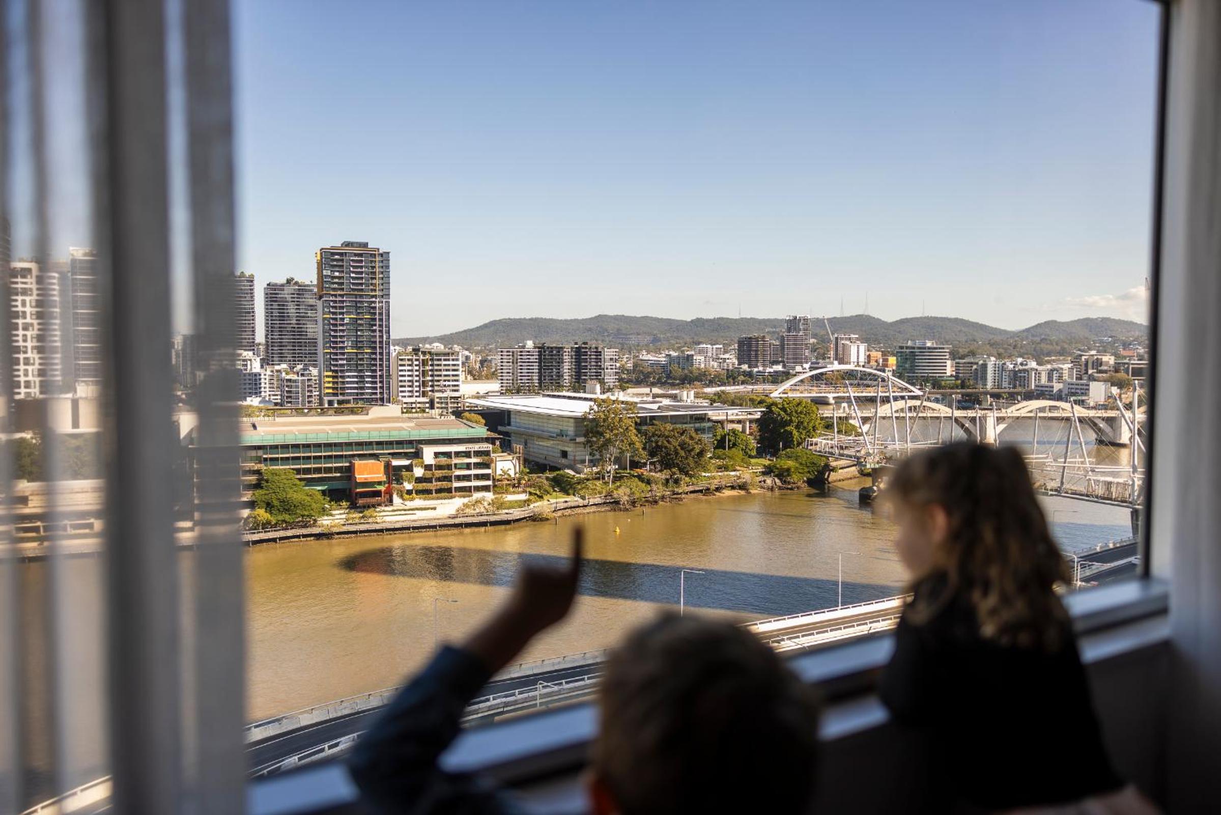 Standard Double Room with Two Double Beds and River View - Photo 3