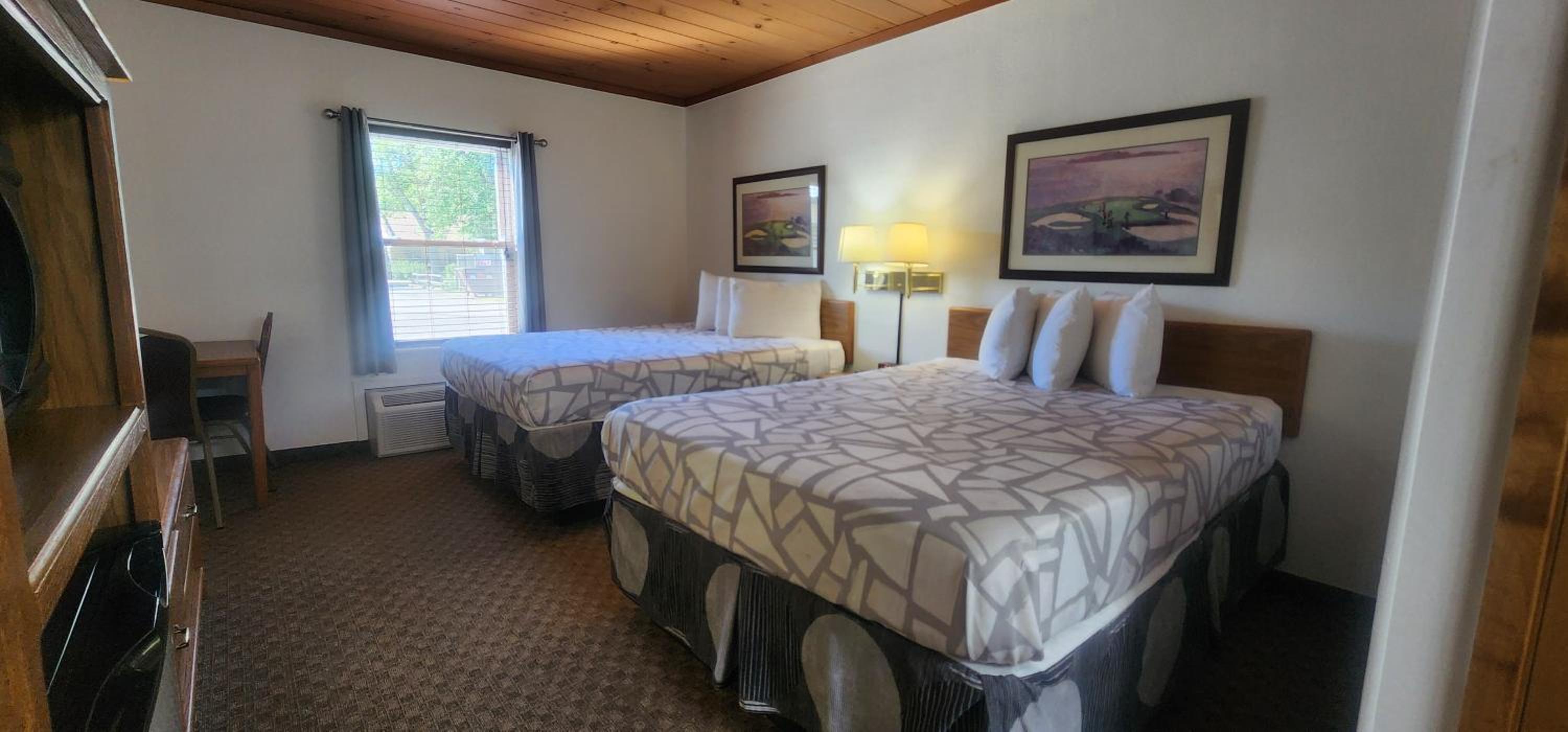 Standard Queen Room - Photo 6