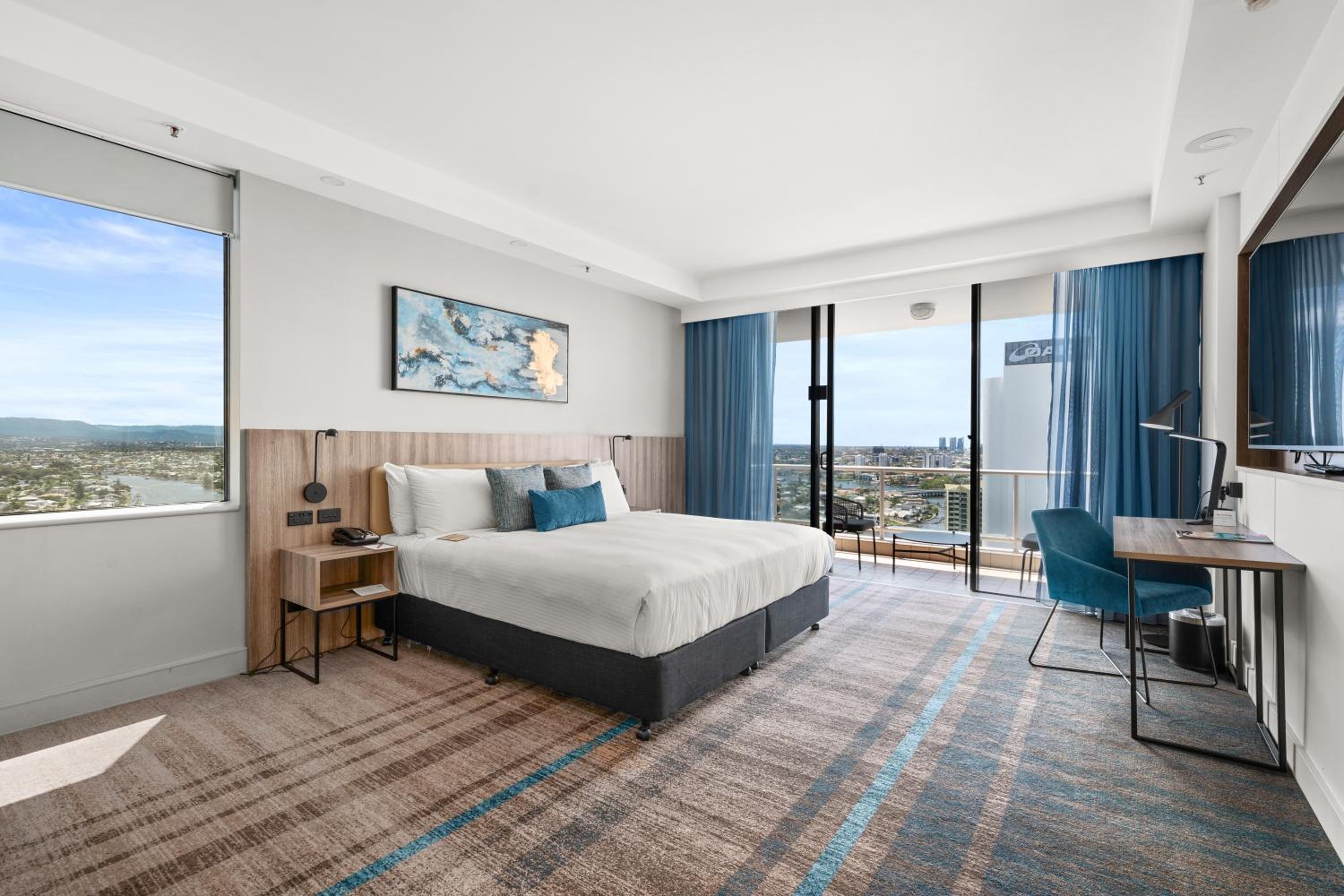 Standard King Room with Ocean View - Top Floor - Photo 4