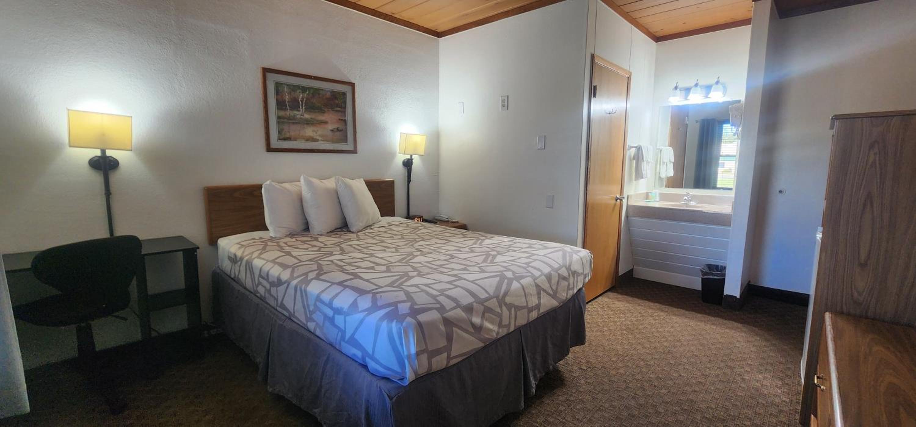 Family Room - Photo 9