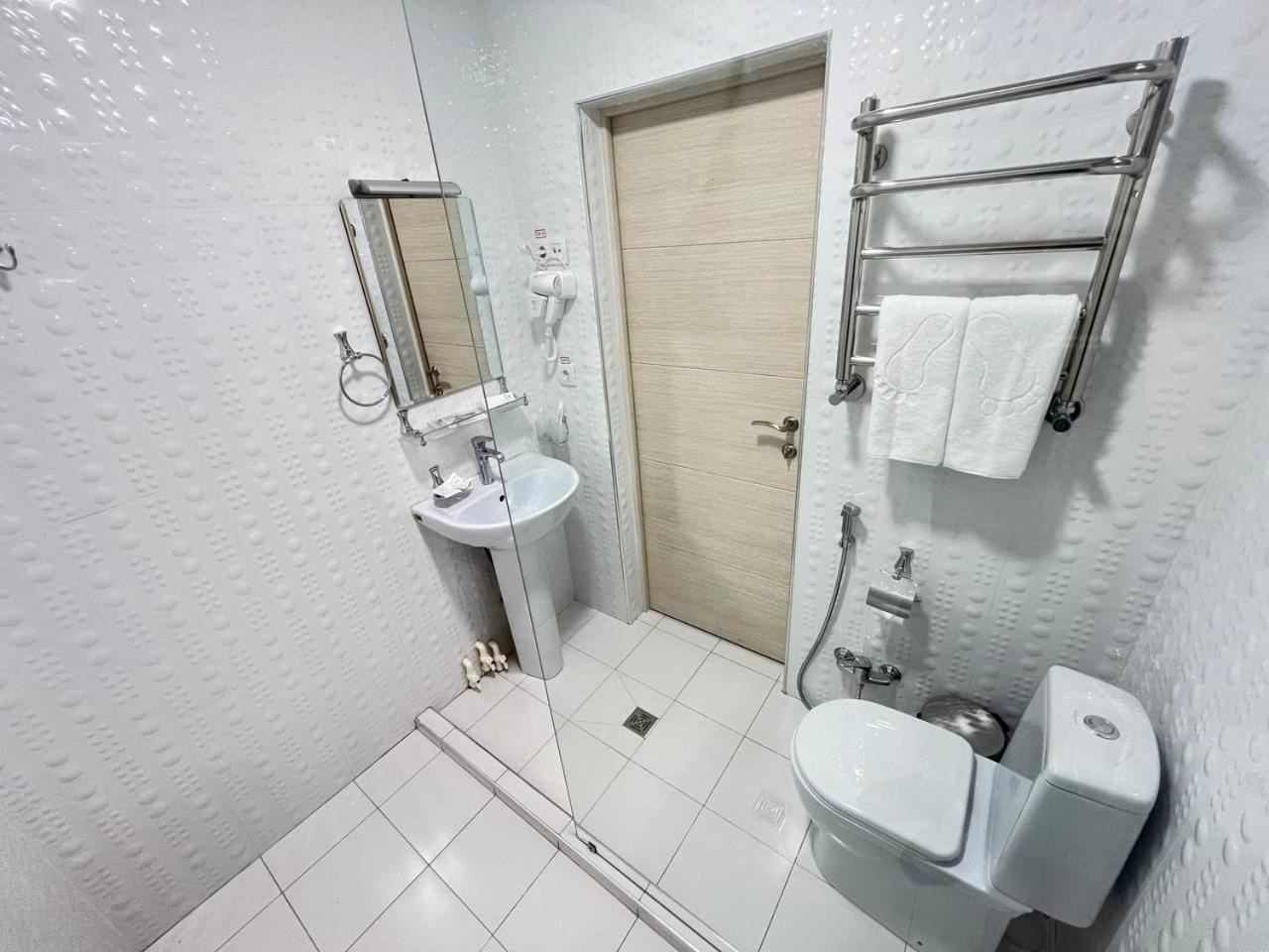 Classic Triple Room - Photo 14