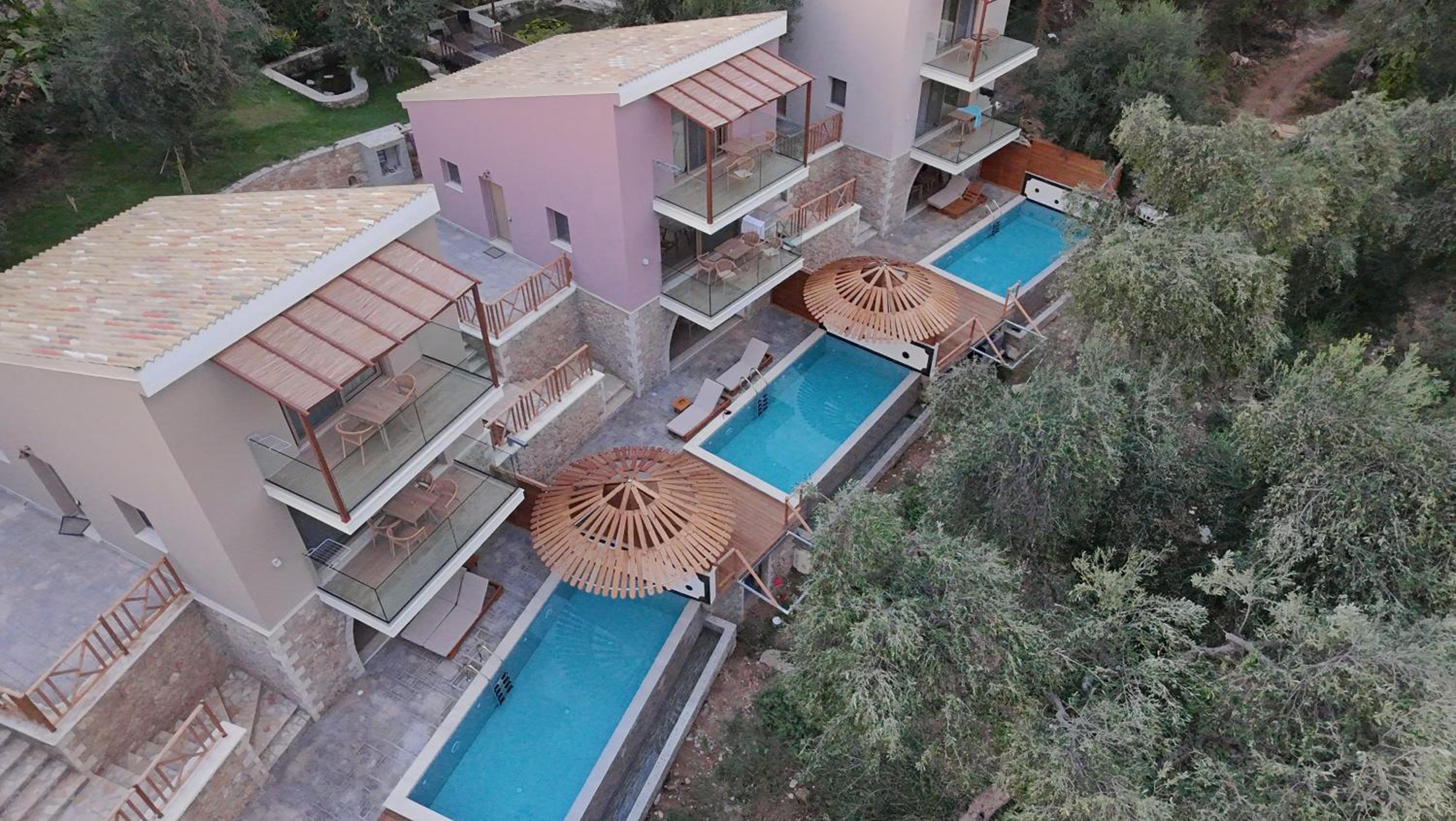 Villa with Private Pool - Photo 13