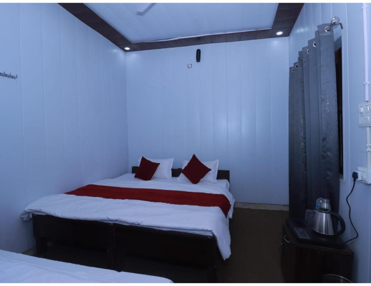 Superior King Room photo 2