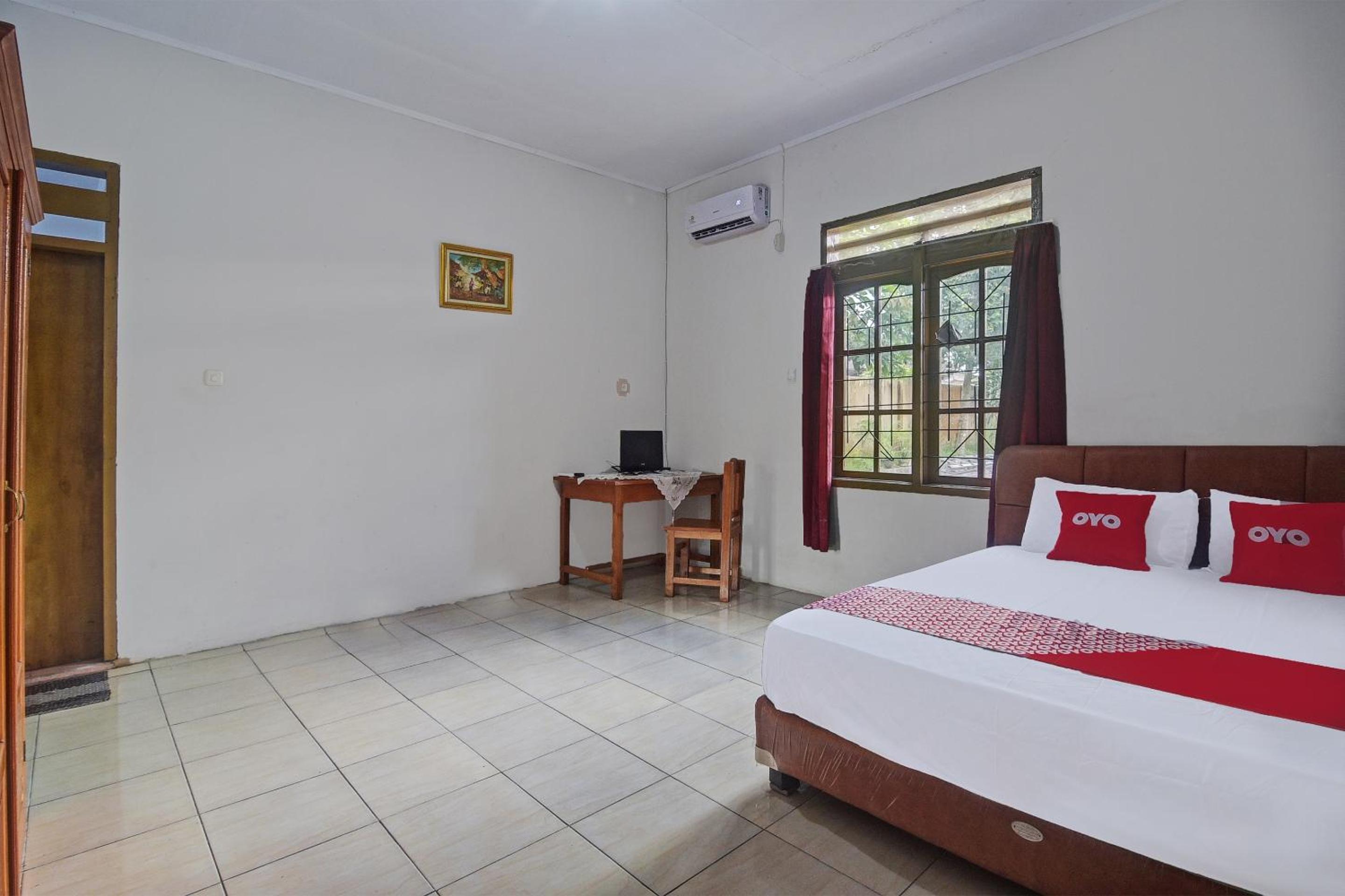 Standard Double Room photo 3
