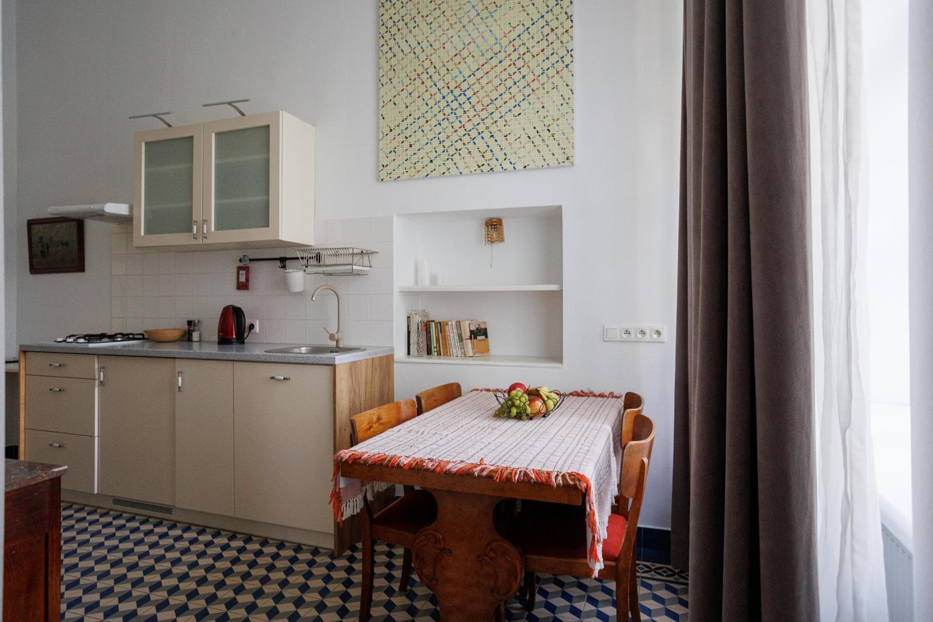 Studio Apartment photo 2