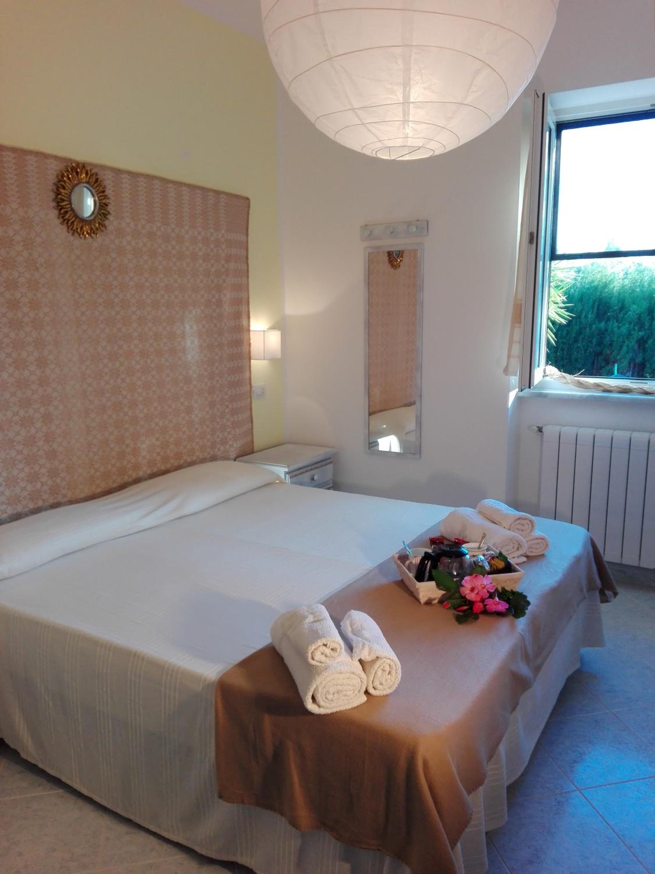 Comfort Double or Twin Room with Private Bathroom photo 3