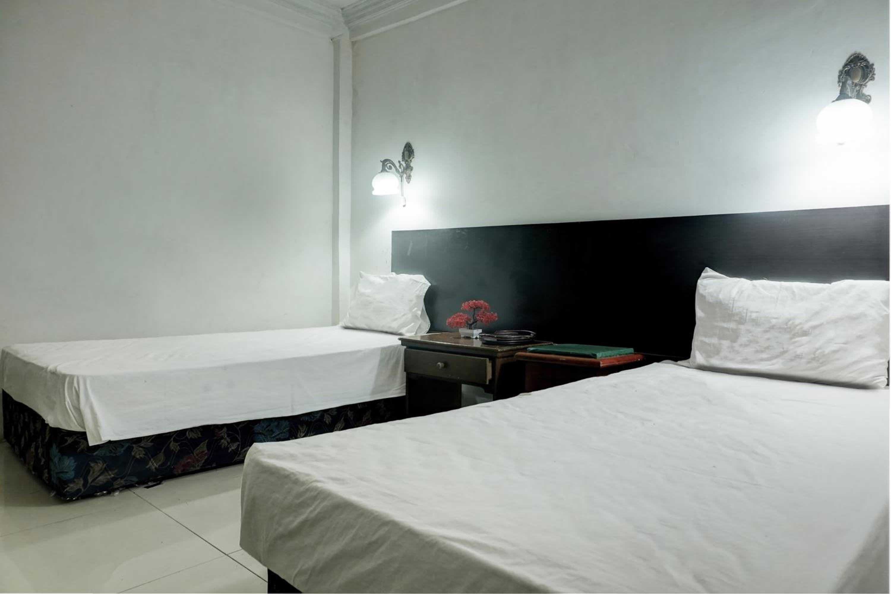 Small Twin Room