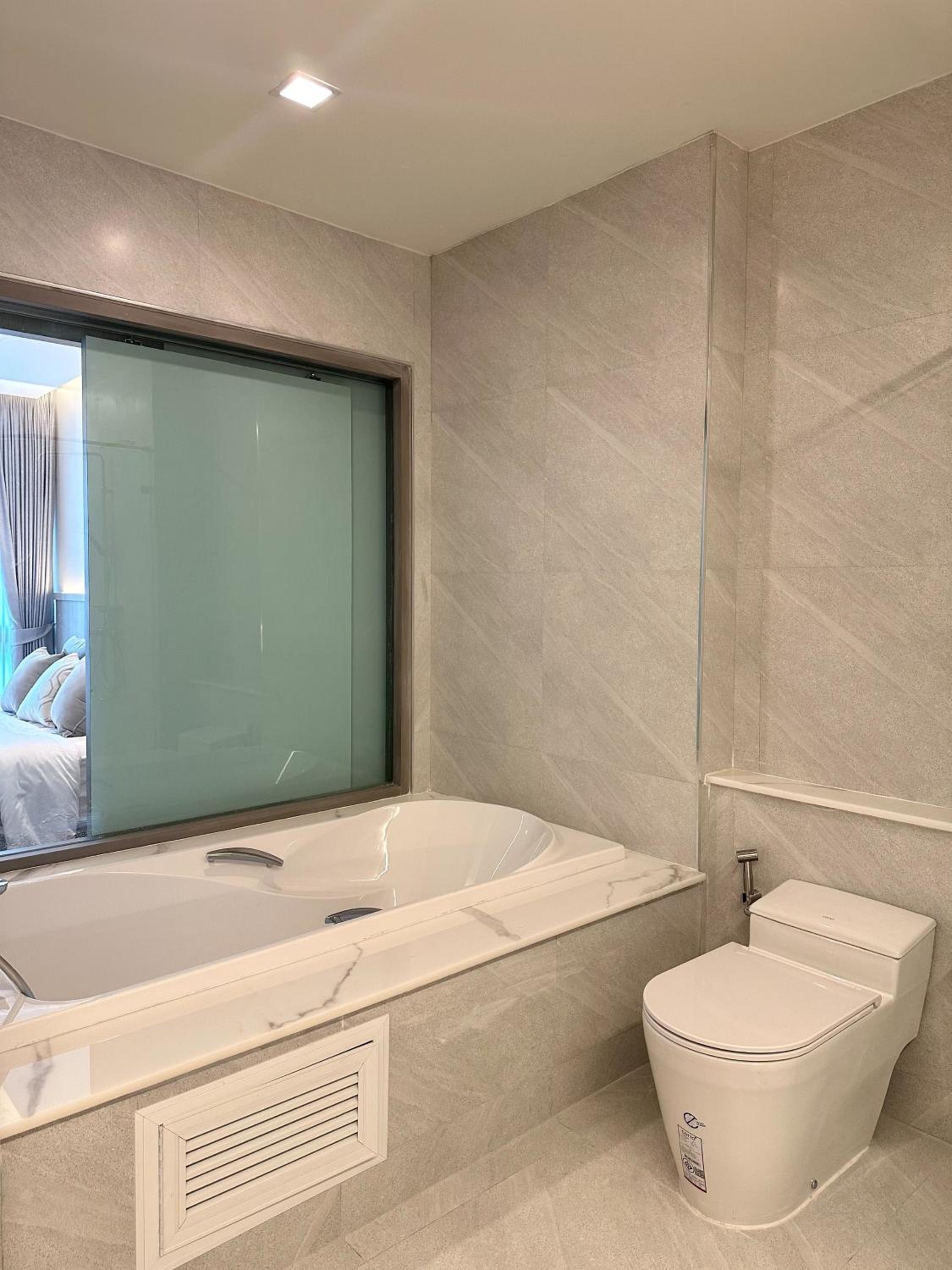 Two-Bedroom Suite - Photo 4