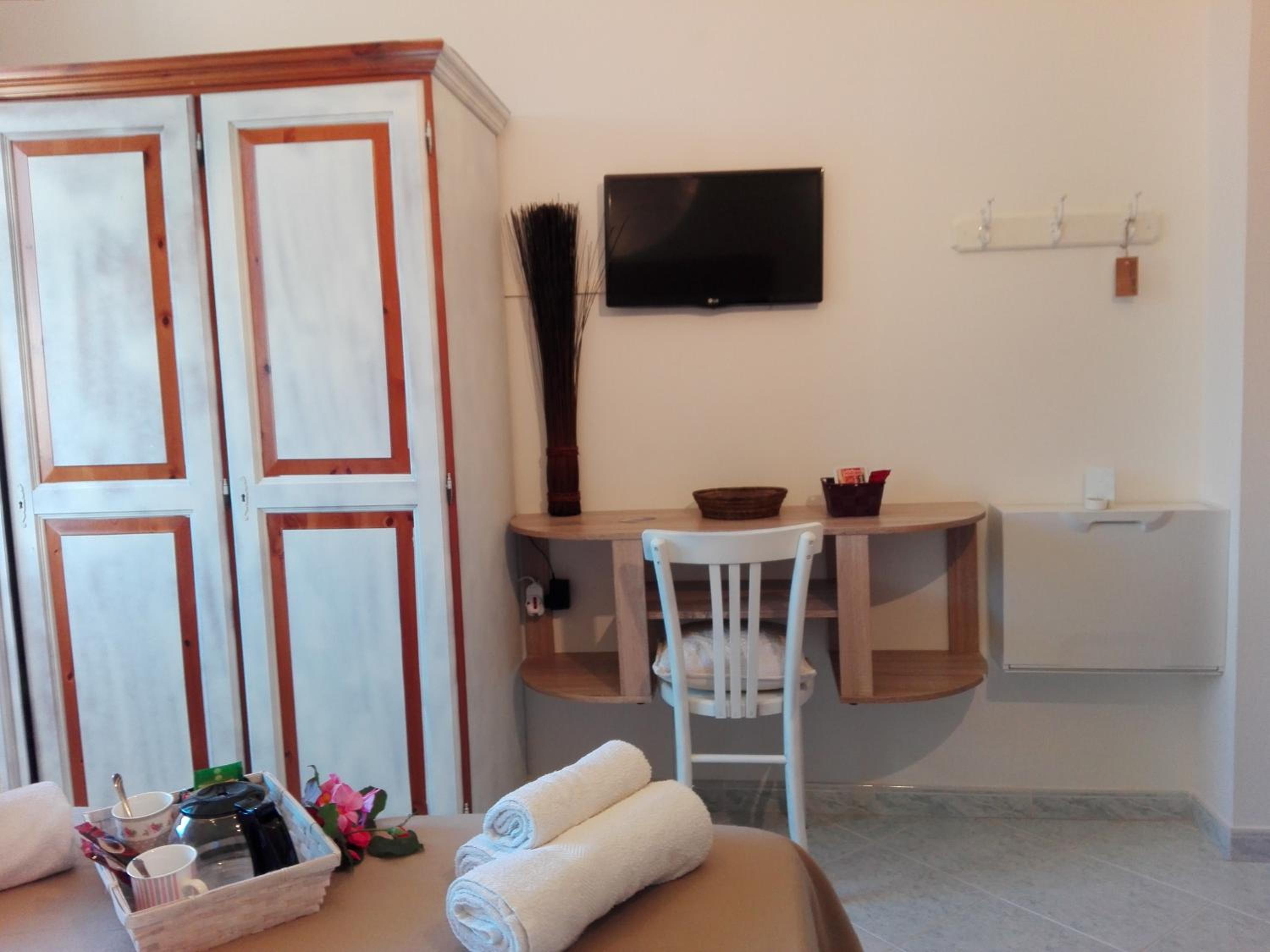 Comfort Double or Twin Room with Private Bathroom