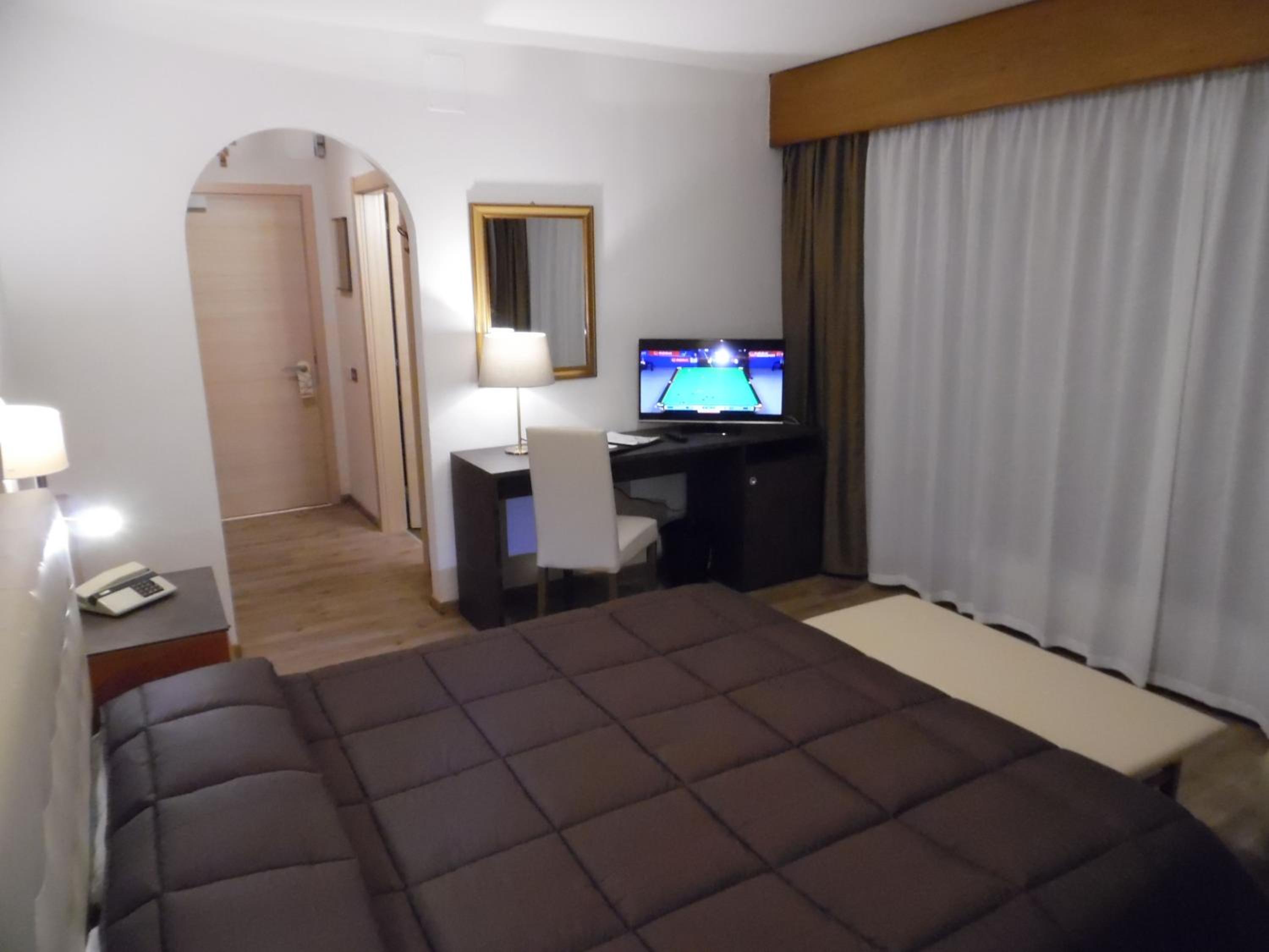 Double Room with Balcony photo 2
