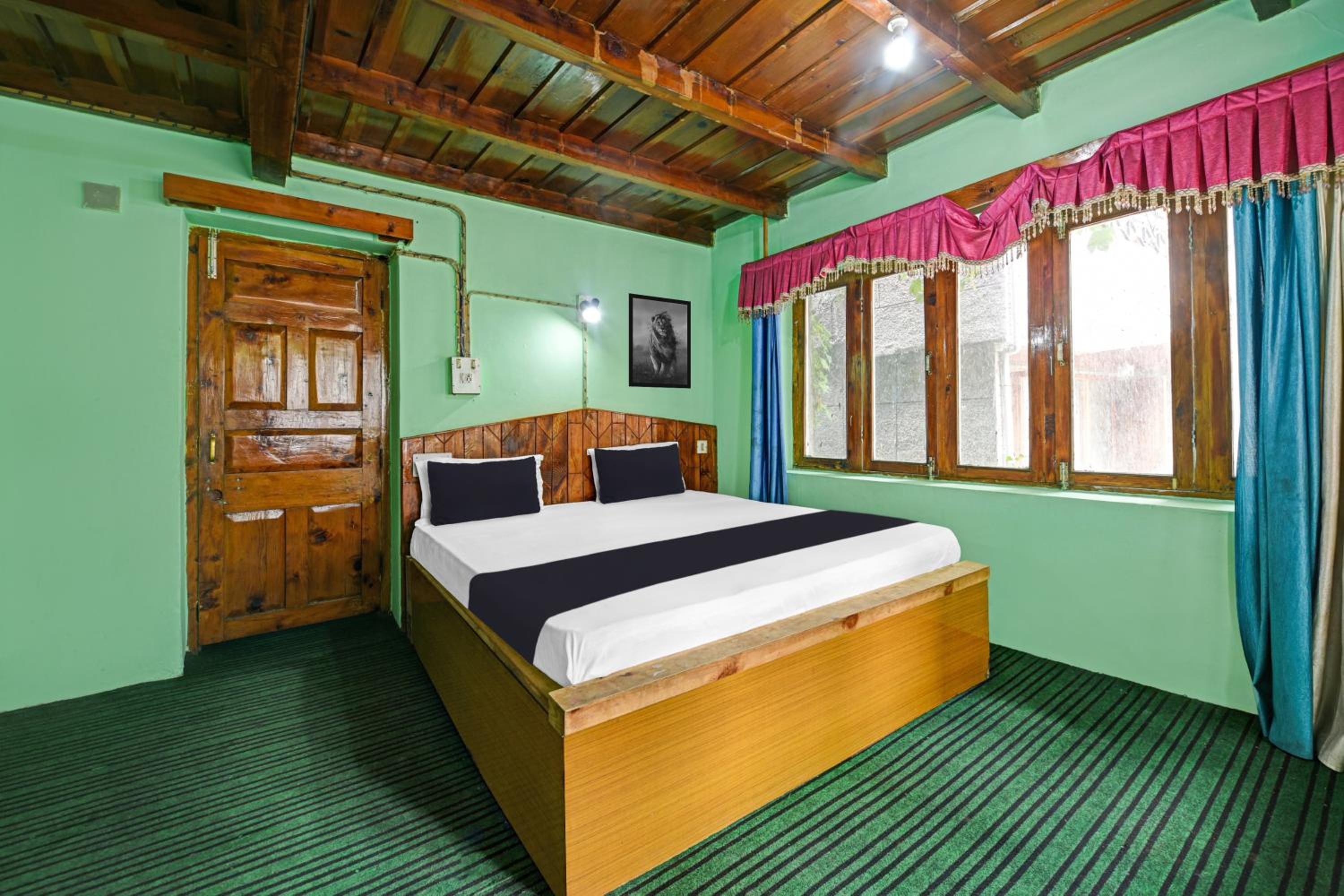 Classic Triple Room