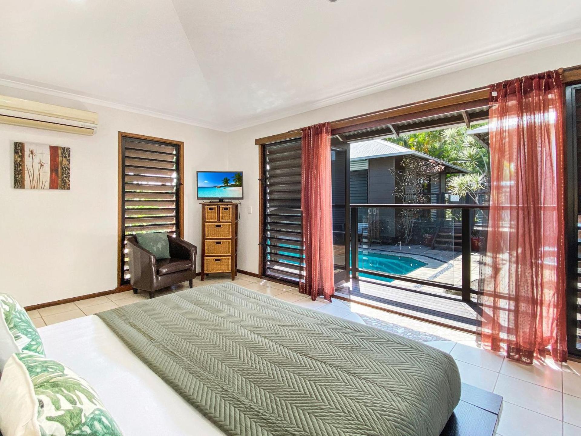 One-Bedroom House photo 1