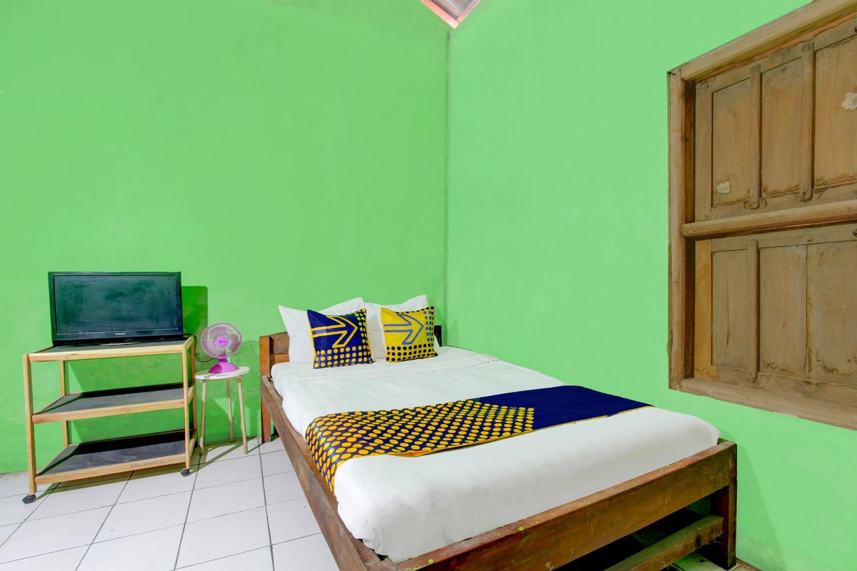 Budget Double Room photo 1