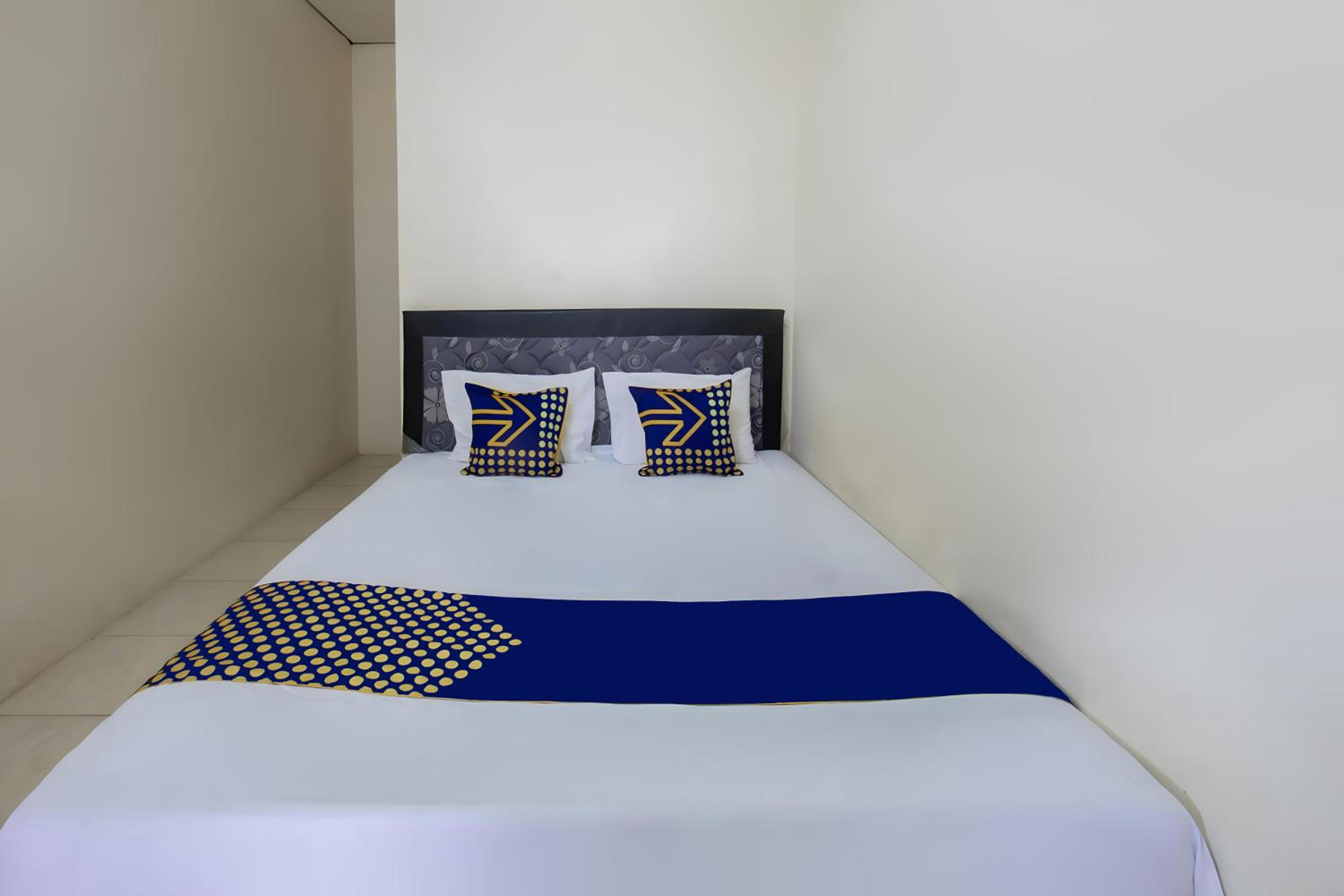 Double Room - Photo 1