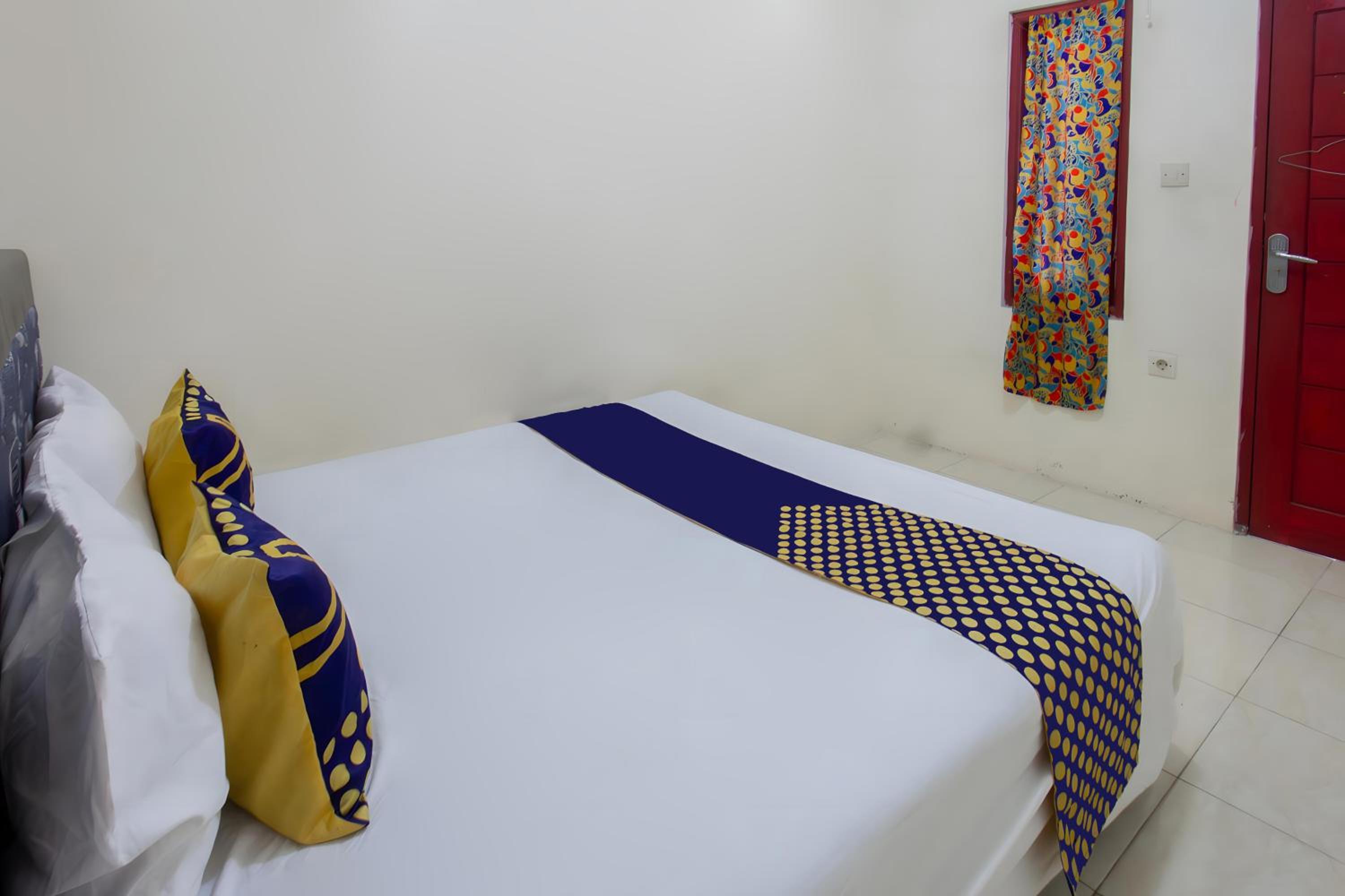 Double Room - Photo 9