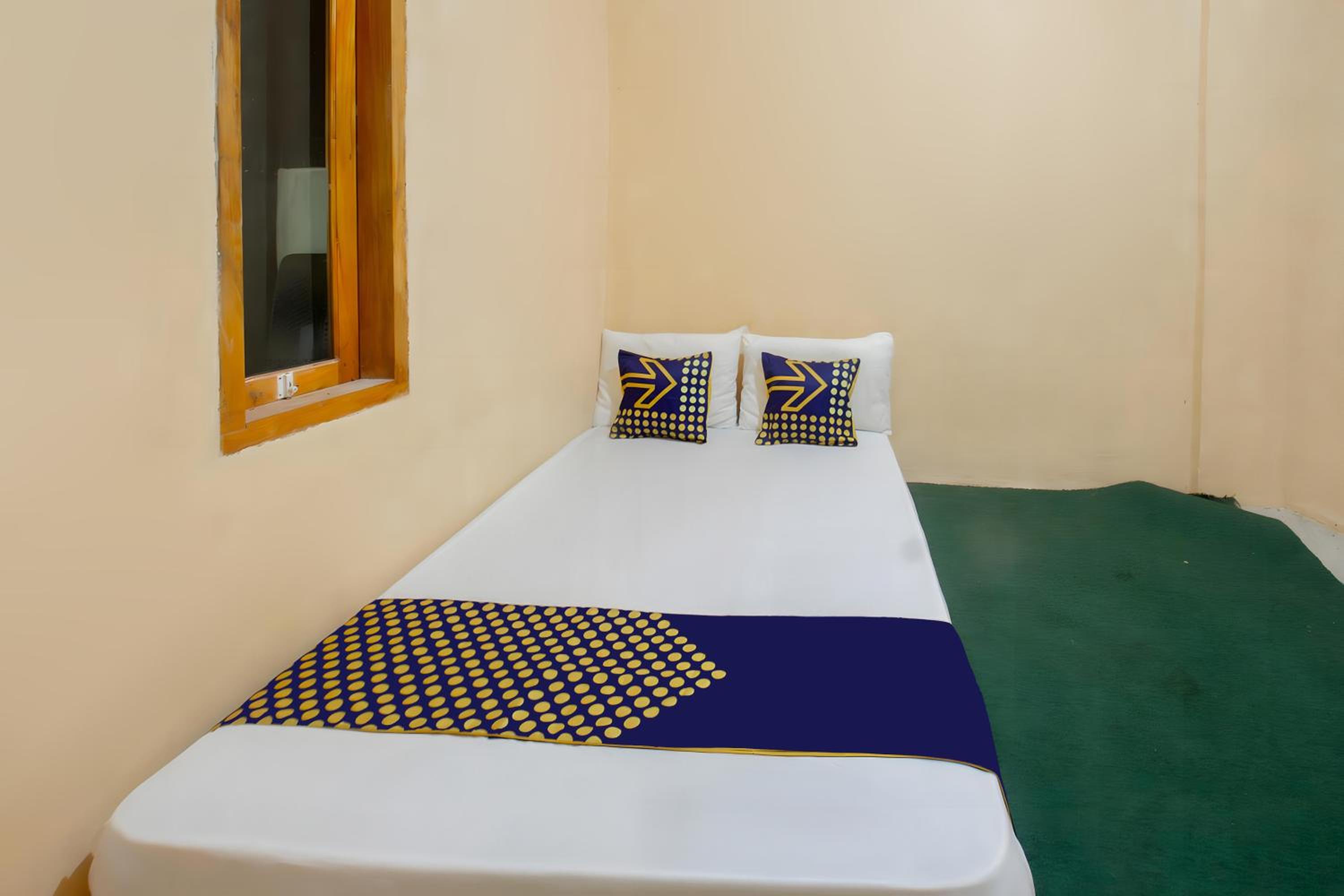Double Room - Photo 14