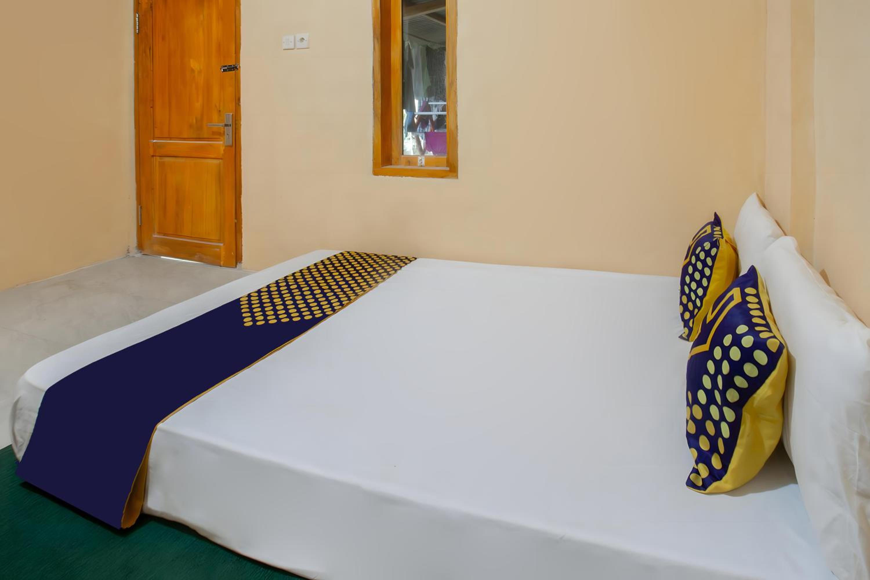 Double Room - Photo 2