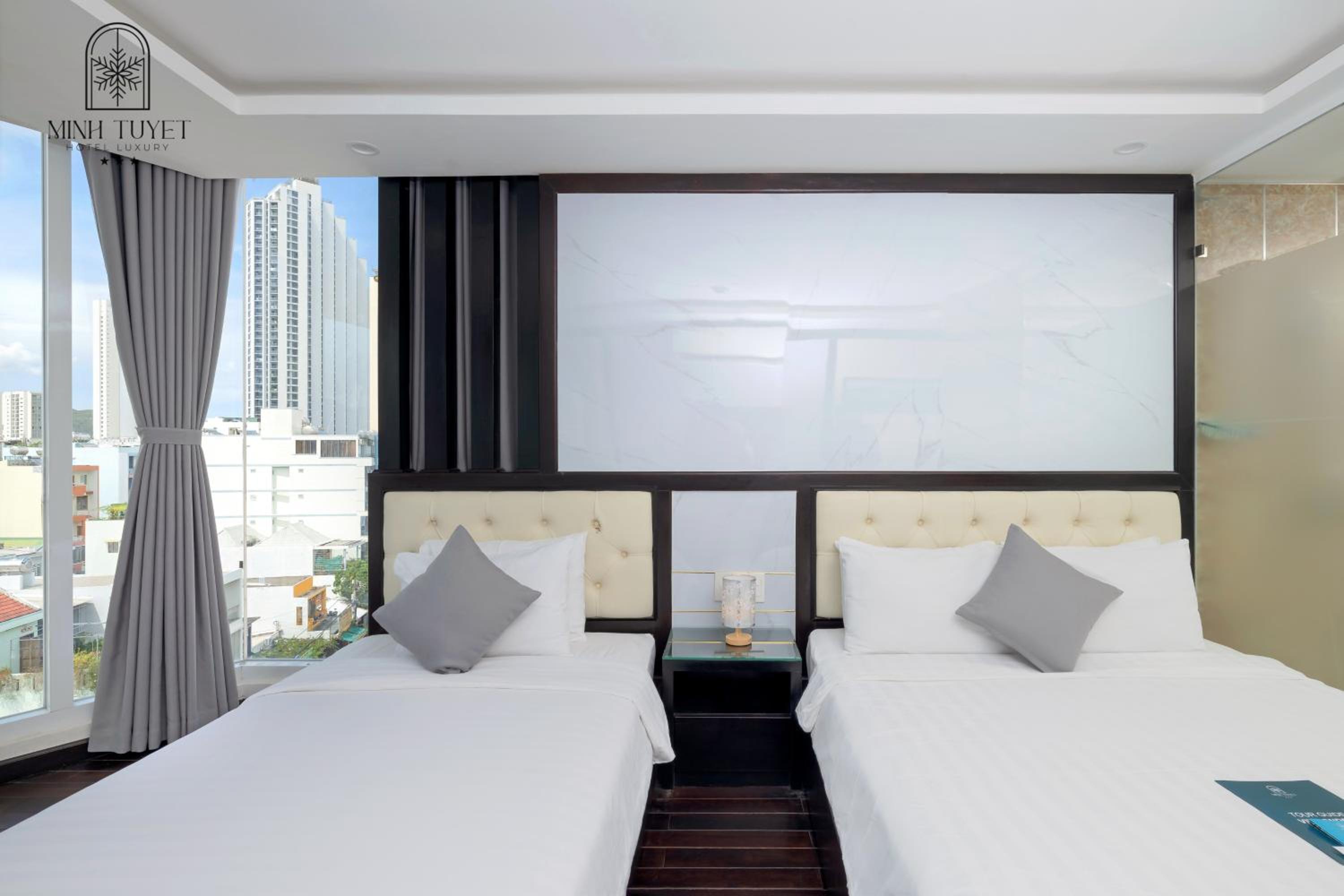 Deluxe Triple Room - Photo 9