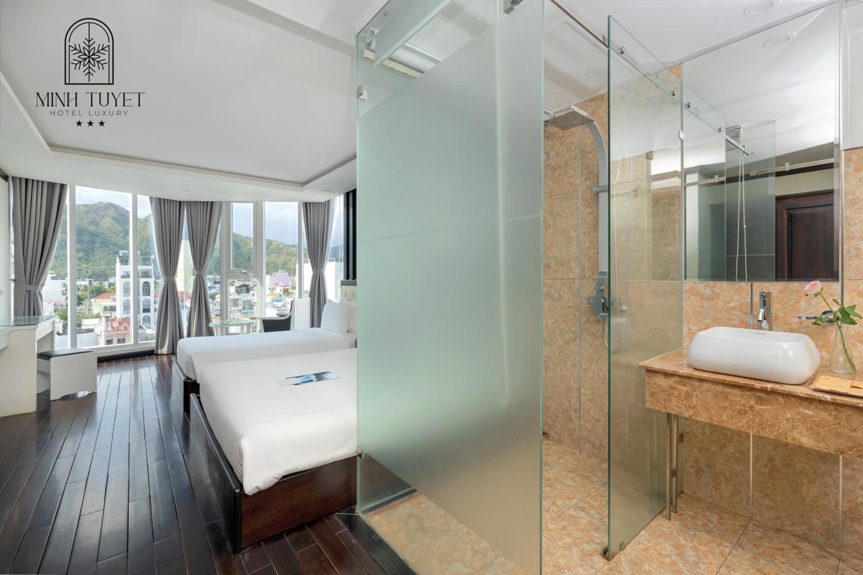 Deluxe Triple Room - Photo 8