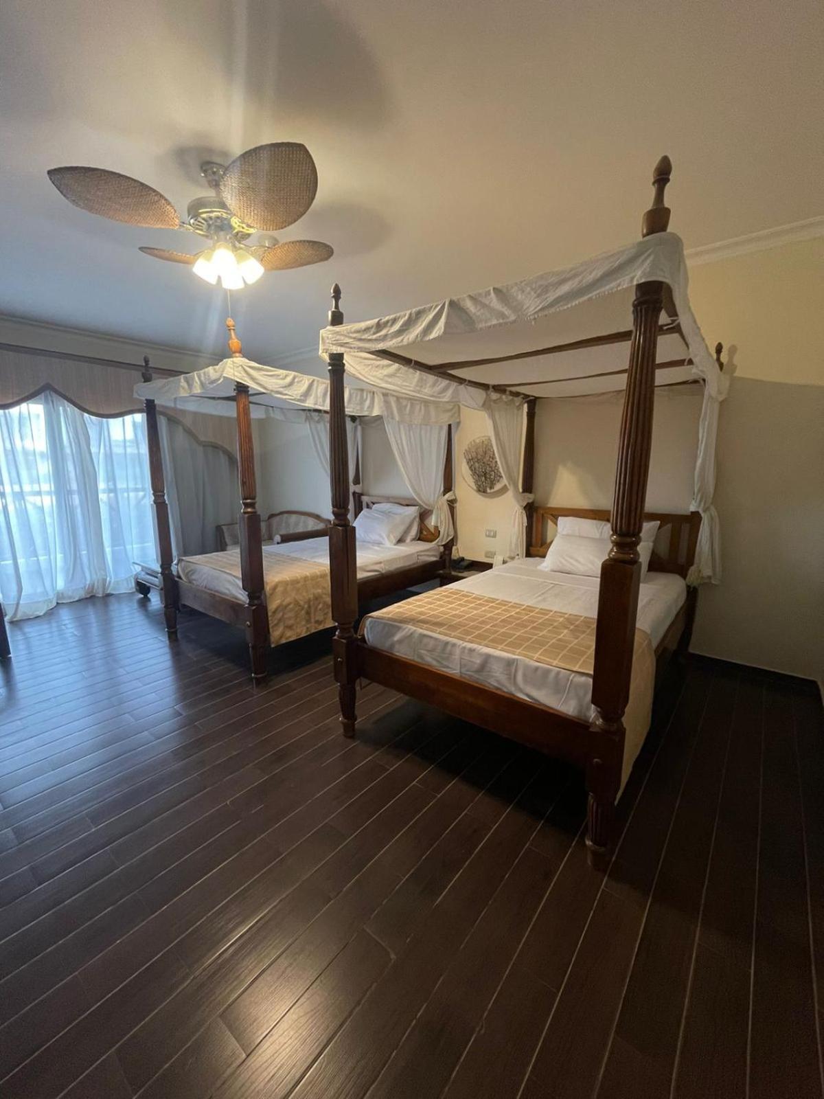 Large Double or Twin Room photo 2