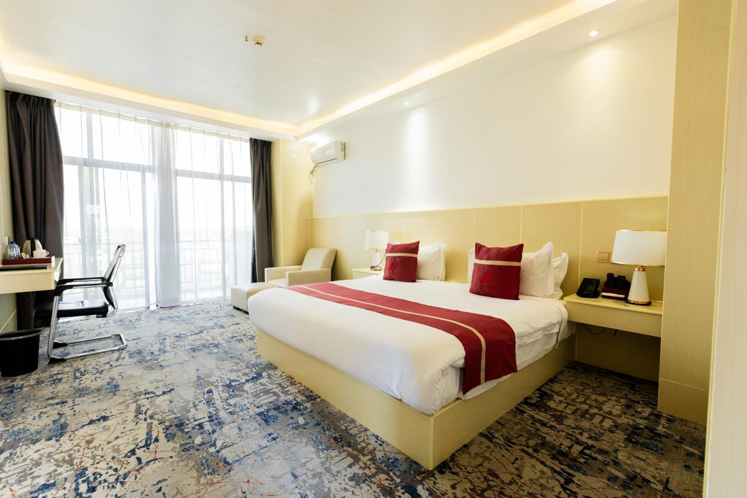 Deluxe Single Room