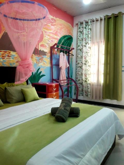 Budget Double Room photo 3