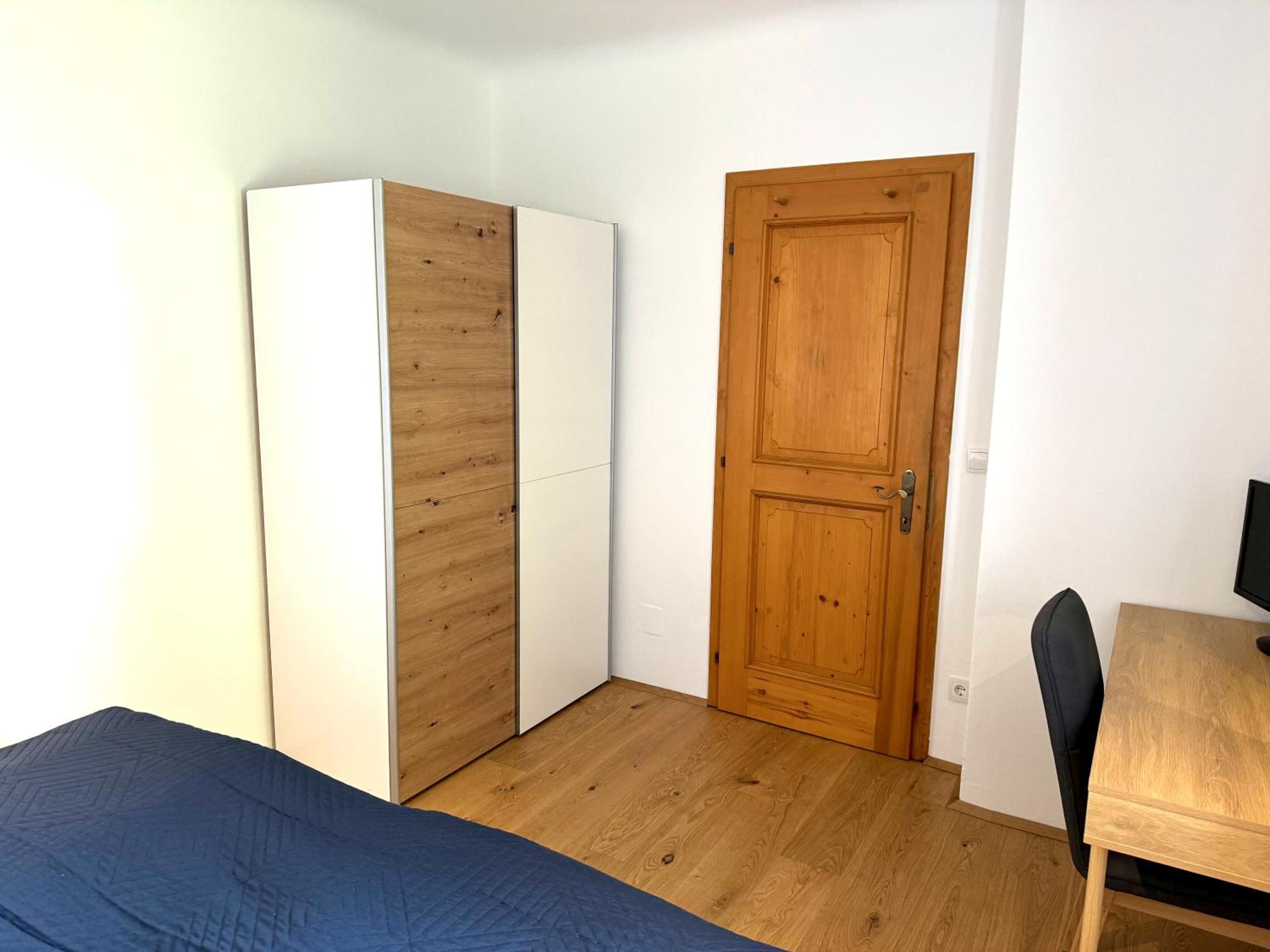 Two-Bedroom House photo 3