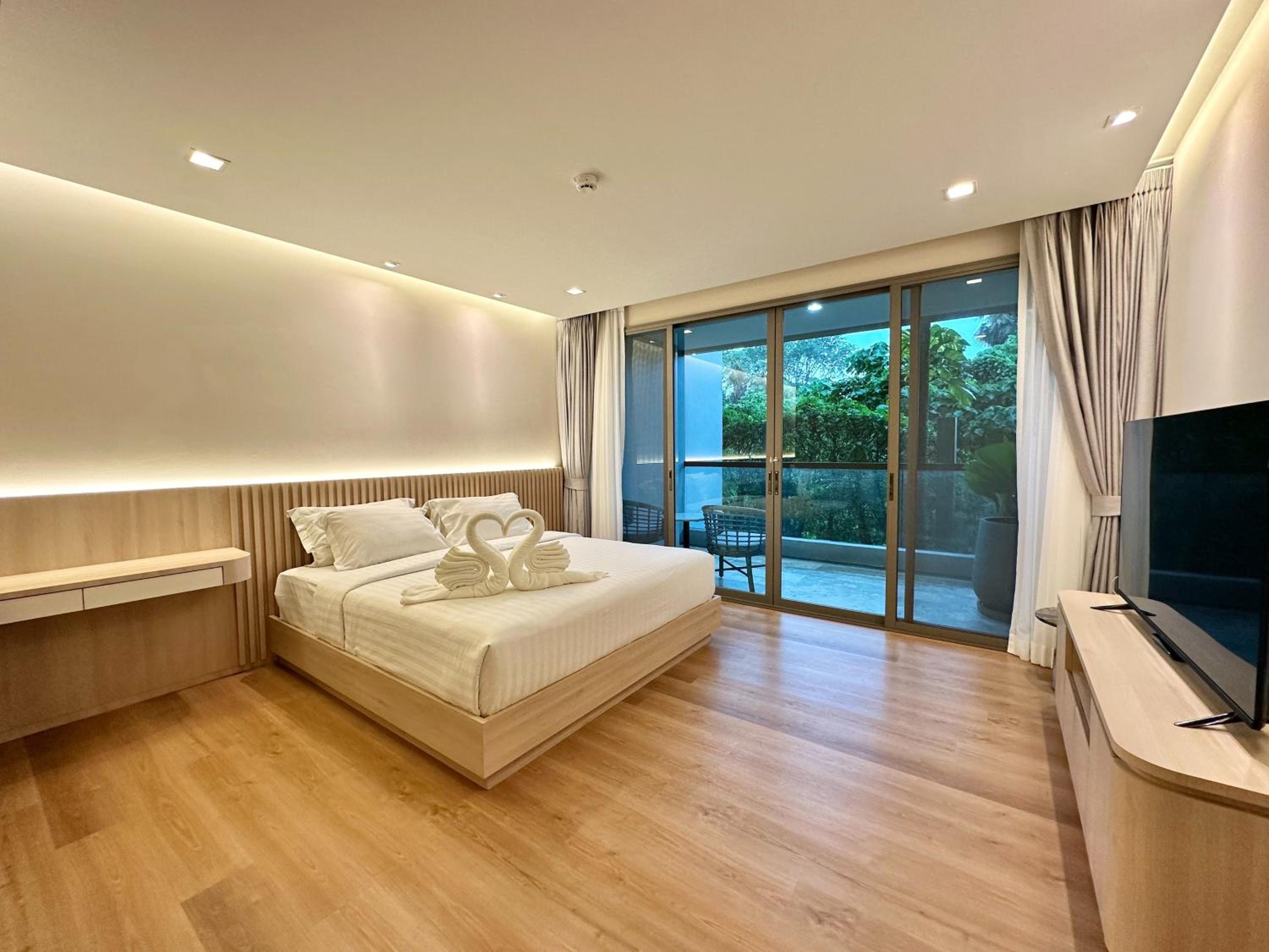 Two-Bedroom Suite - Photo 12