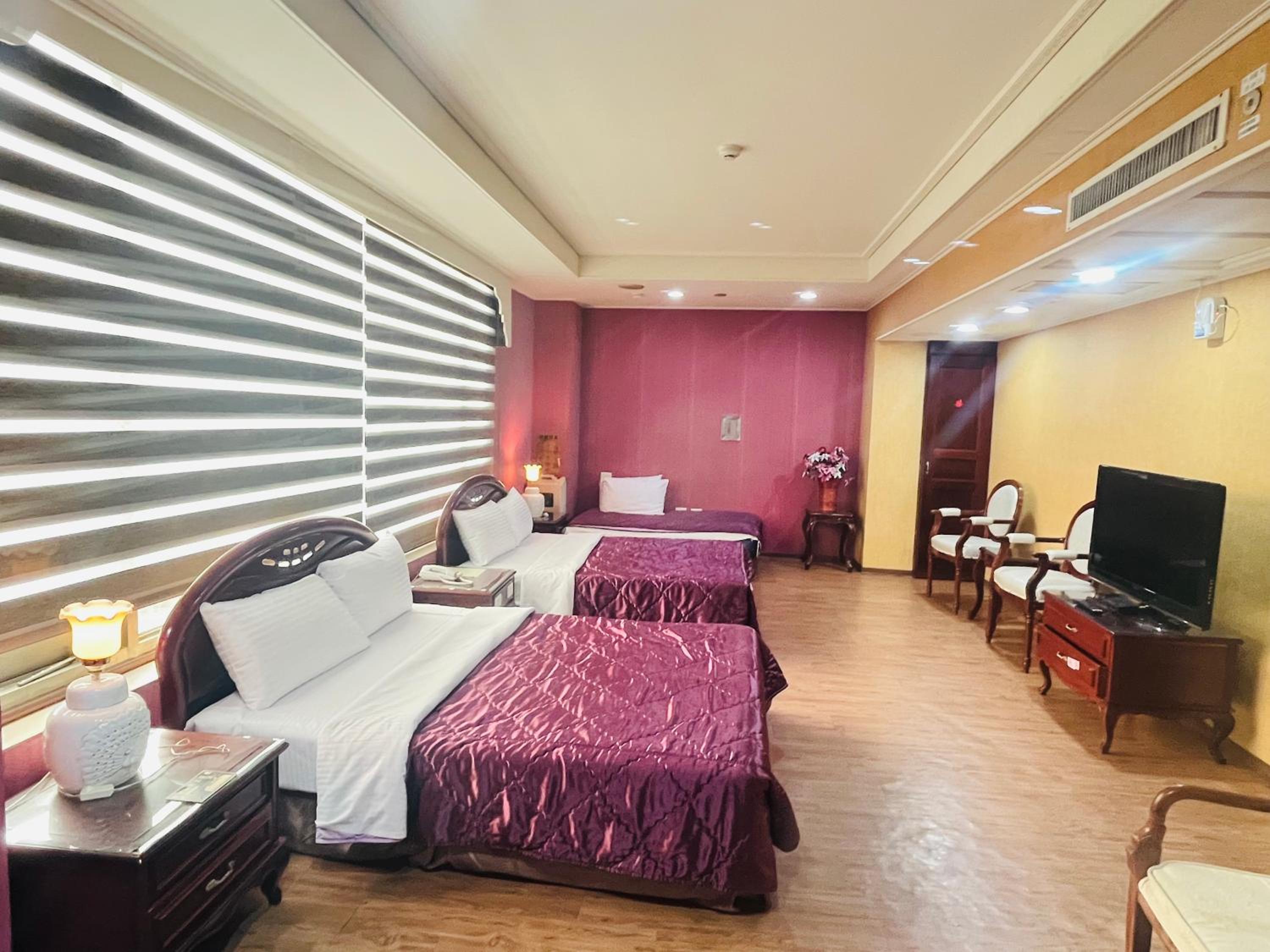 Deluxe Quadruple Room