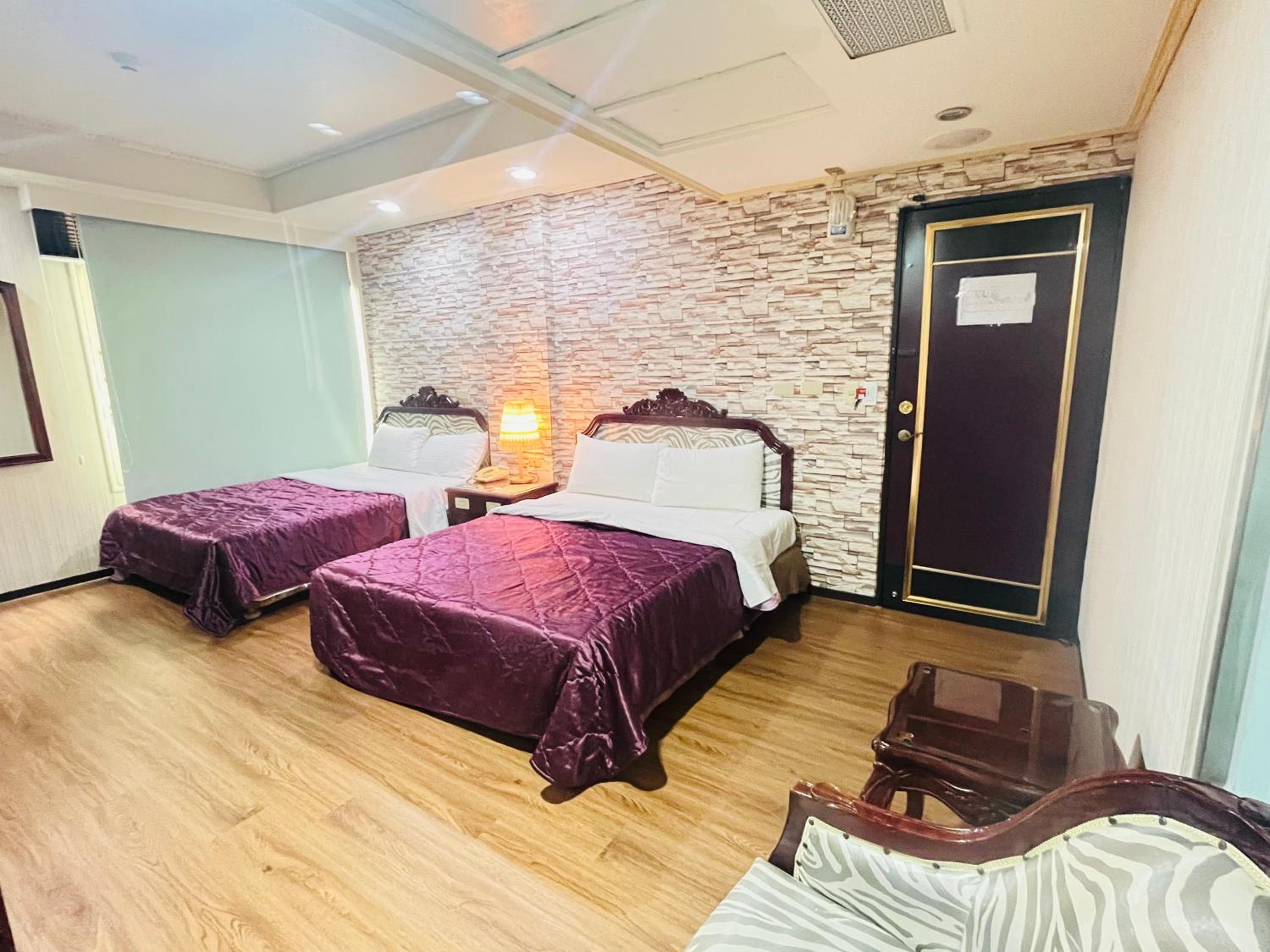 Economy Quadruple Room