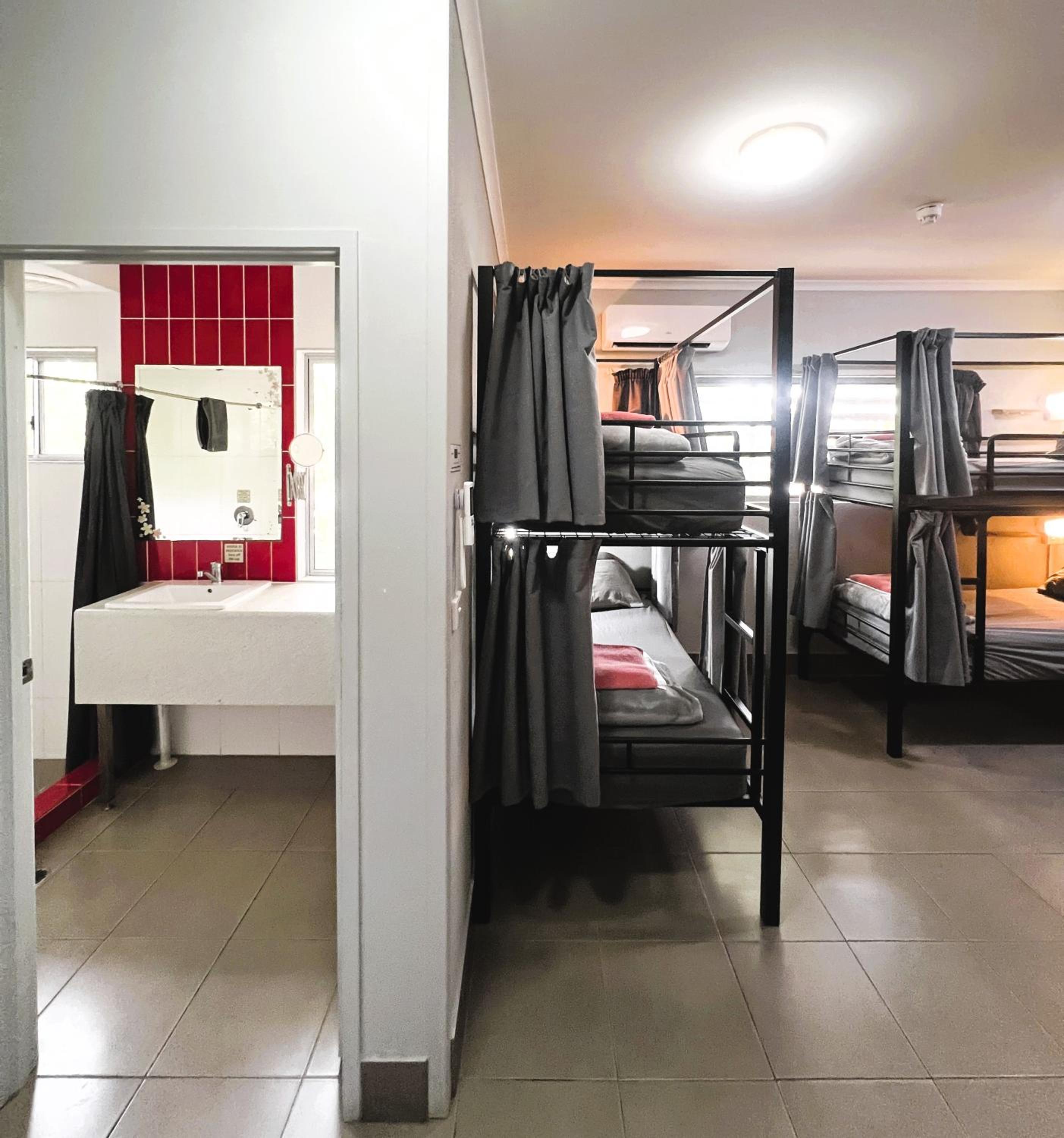 6 Bed Privacy Share (Female) + Ensuite