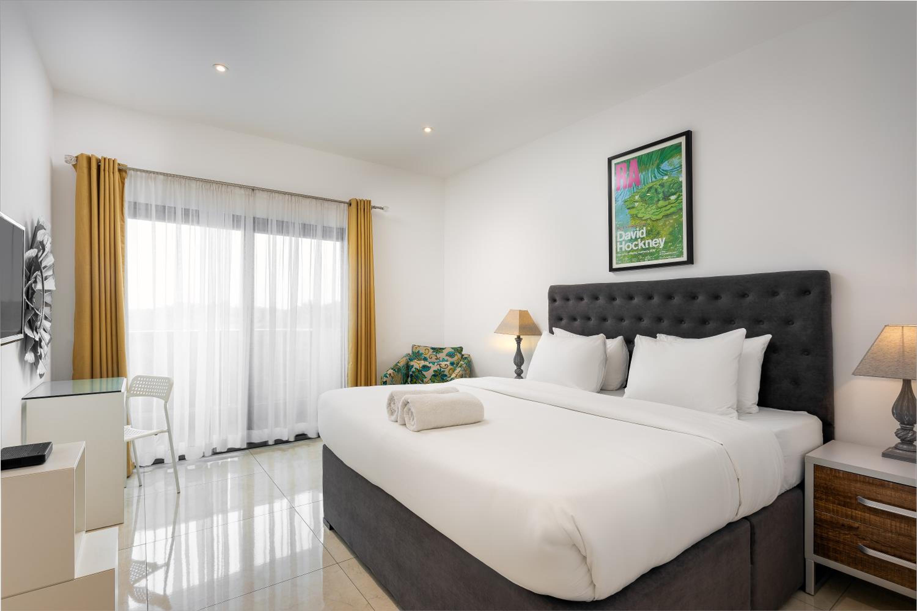 One-Bedroom Apartment - Photo 4